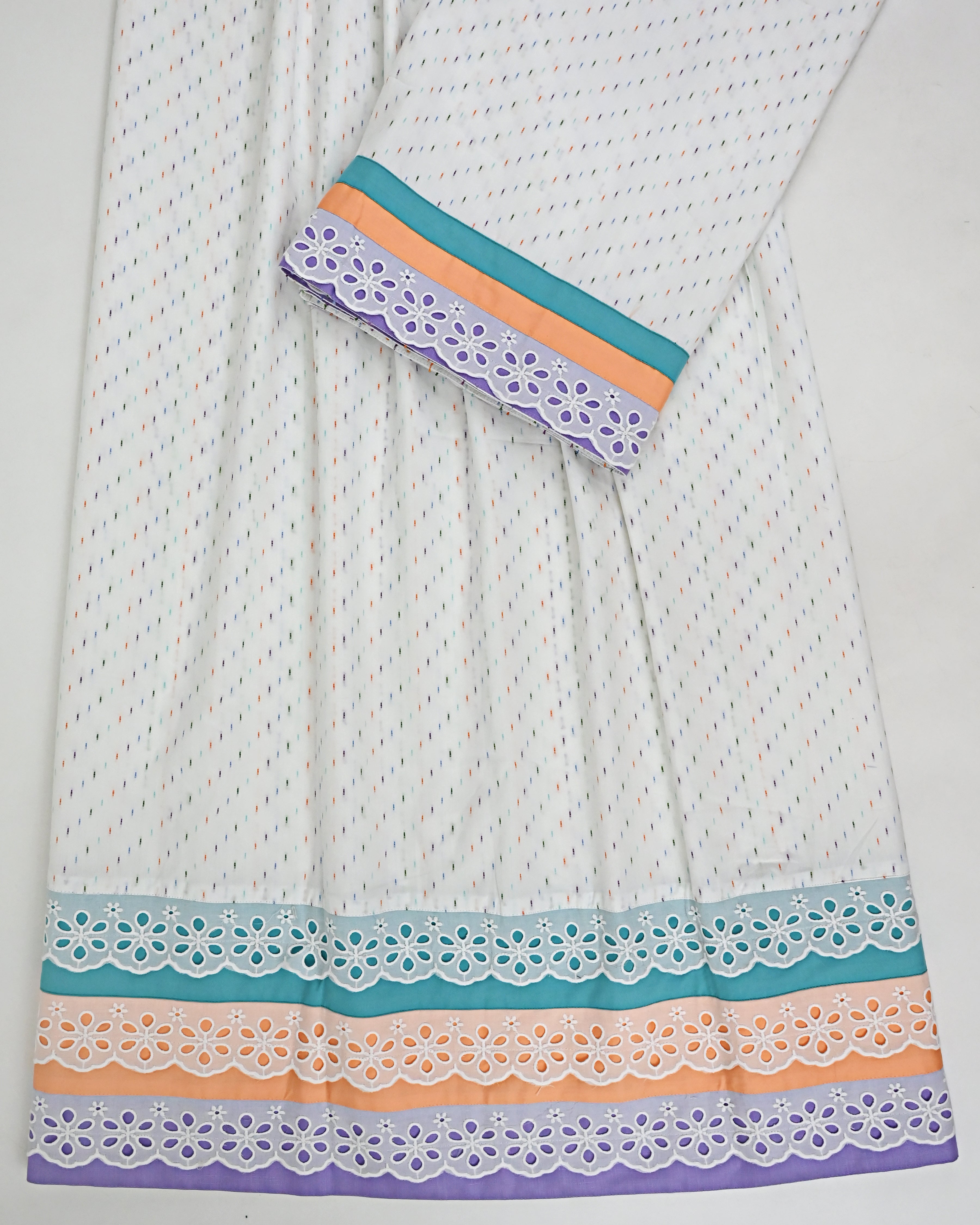 White Base Multi Dots Printed Rida With Smart Lace & Smart Colorful Panel