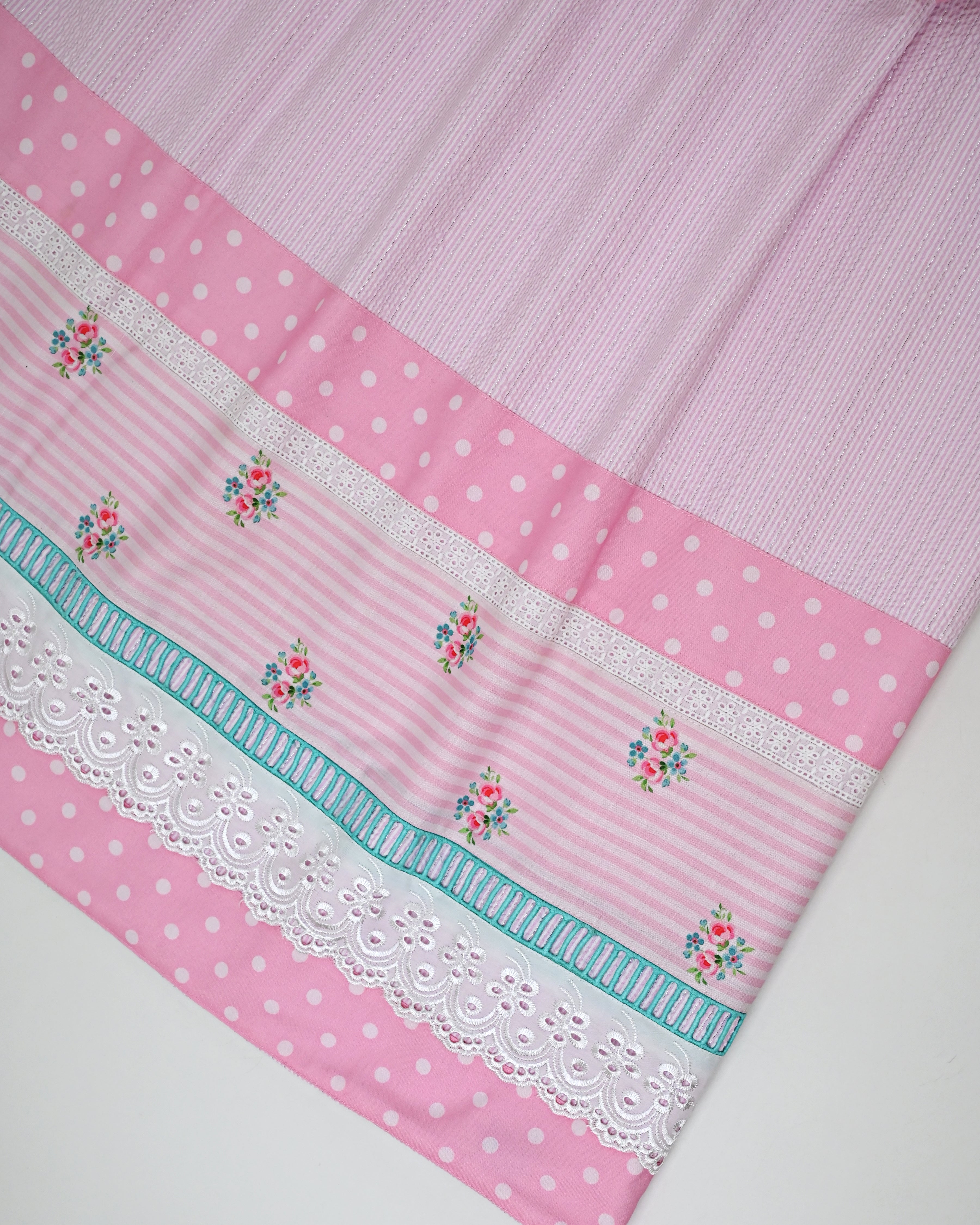 Baby Pink Seersucker Rida With Smart Floral Print Panel & Smart Lace