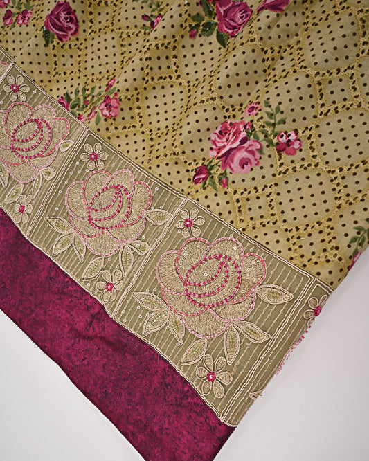Dark Mehndi Rida With Smart Floral Panel & Heavy Look Lace