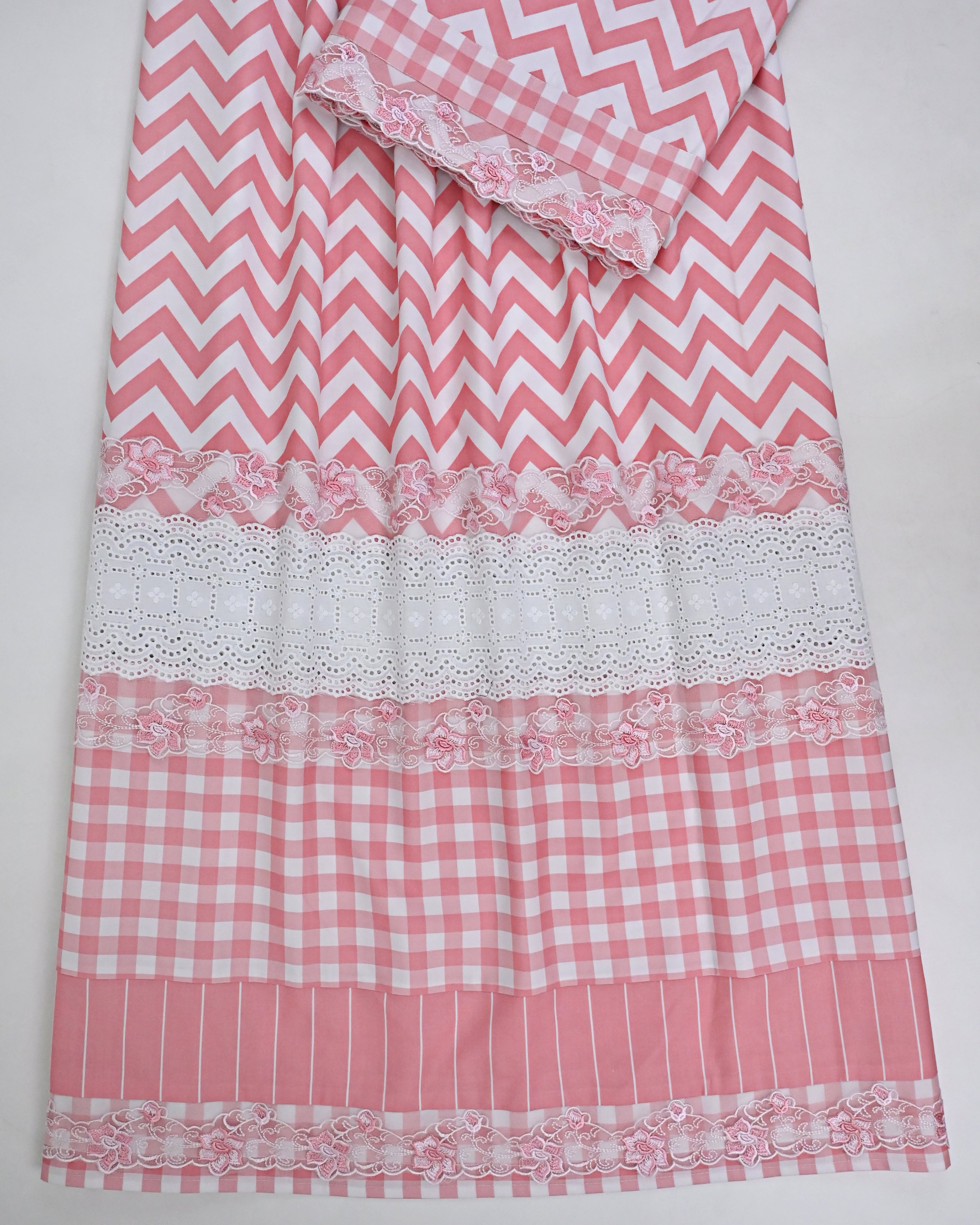 White & Pink Chevron Rida With Smart Checks Panel & Smart White Lace