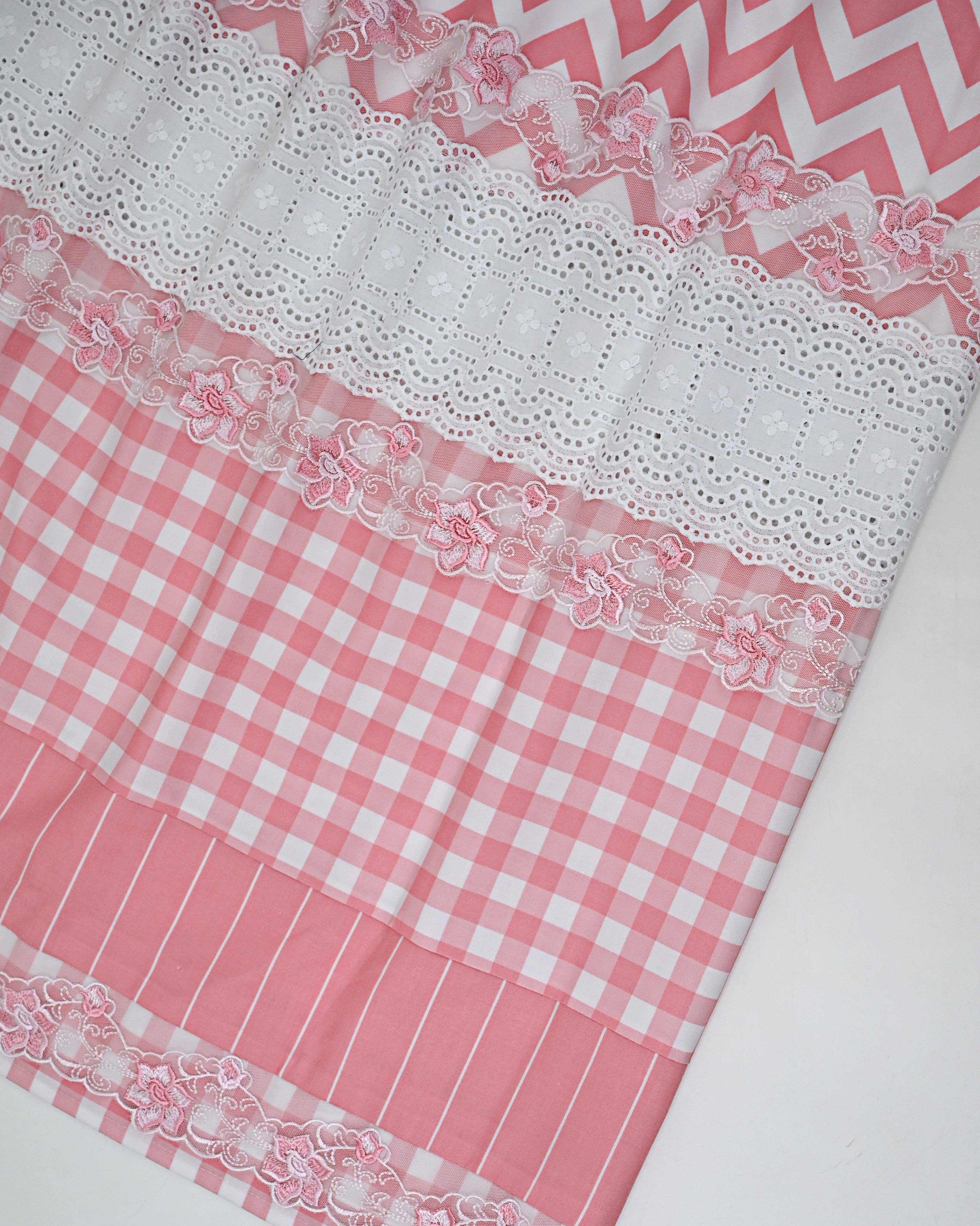 White & Pink Chevron Rida With Smart Checks Panel & Smart White Lace