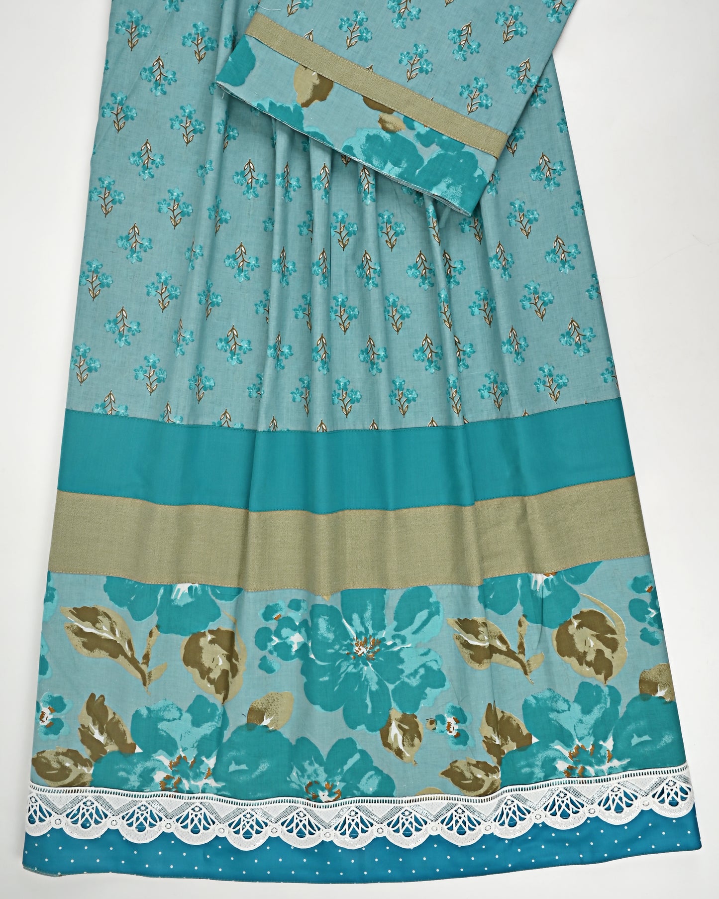Teal Color Printed Rida With Smart Floral Panel & Lace