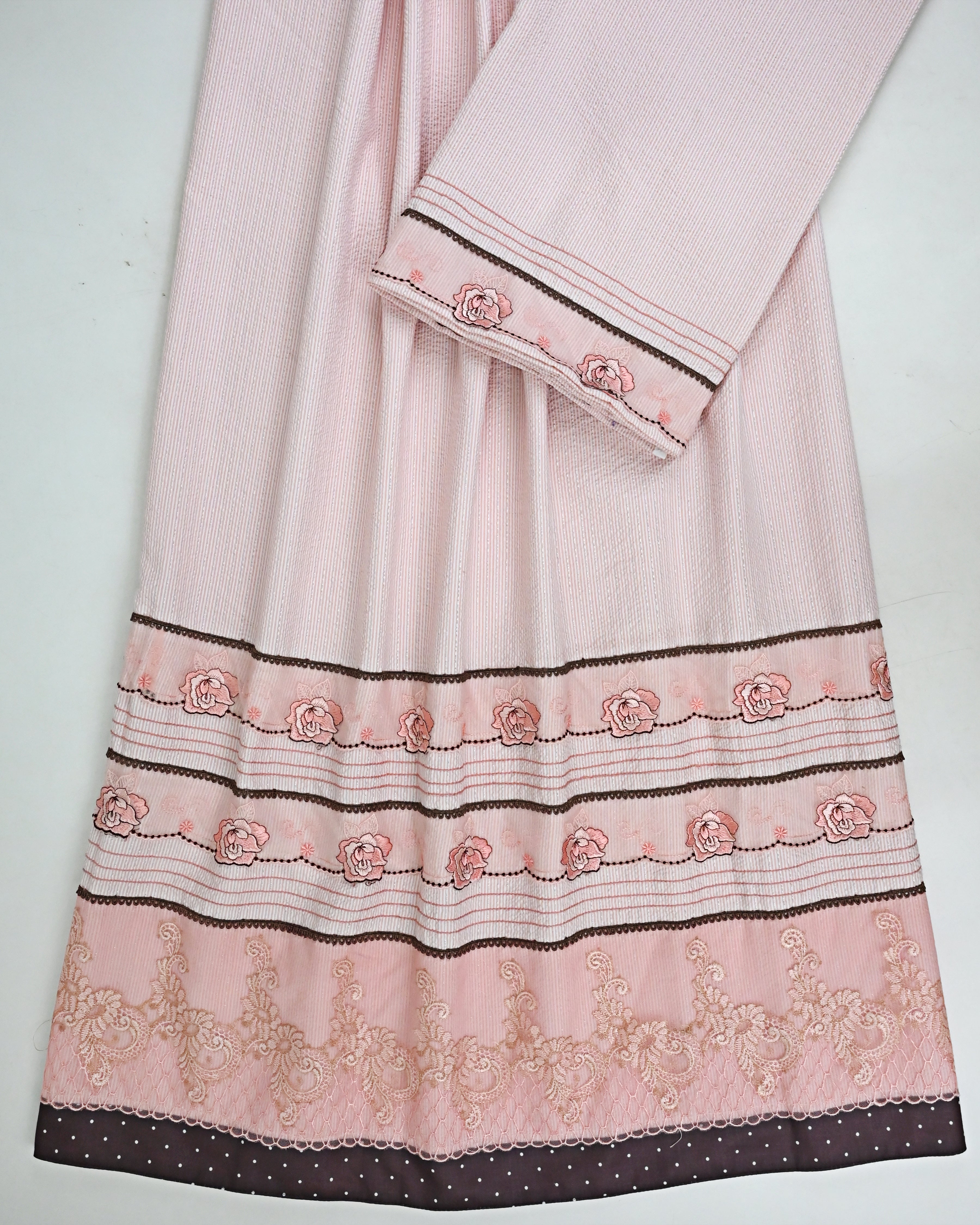 Salmon Pink Seersucker Rida With Floral Design Lace & Anchor Pattern