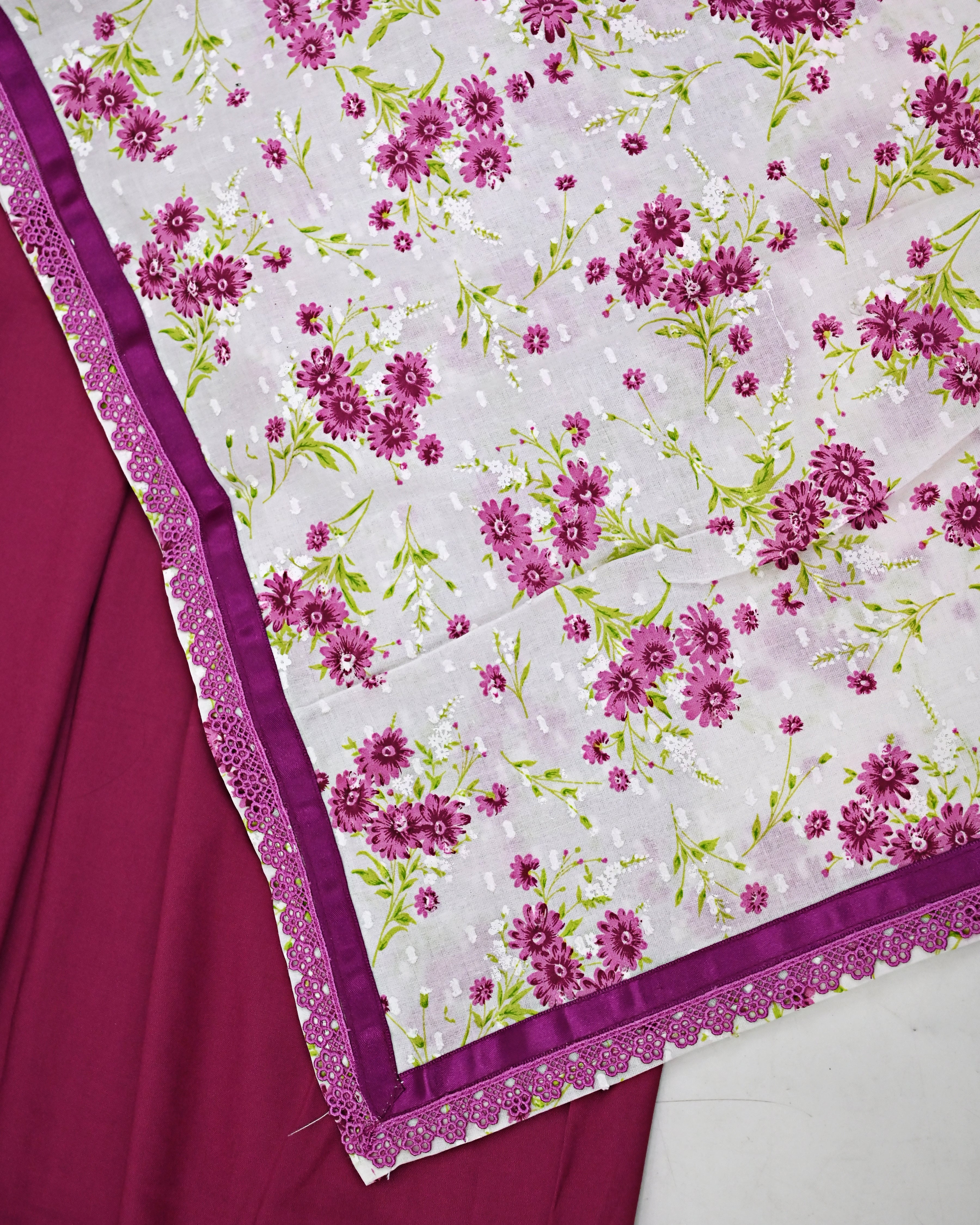 Dark Magenta Jodi With Smart White Floral Lace & Floral Printed Dupatta