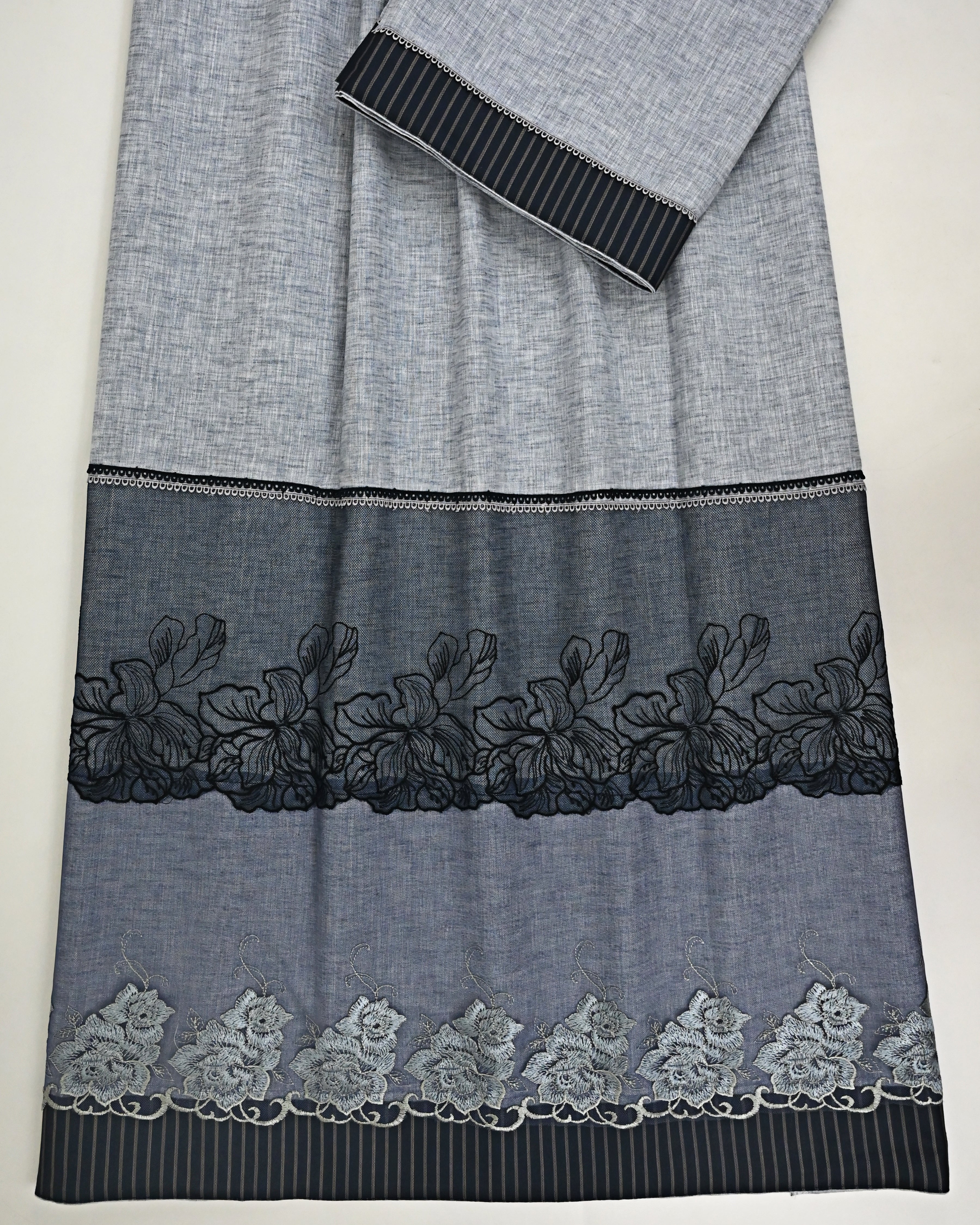 Light Grey Rida With Smart Dark Lacing & Smart Grey Panel