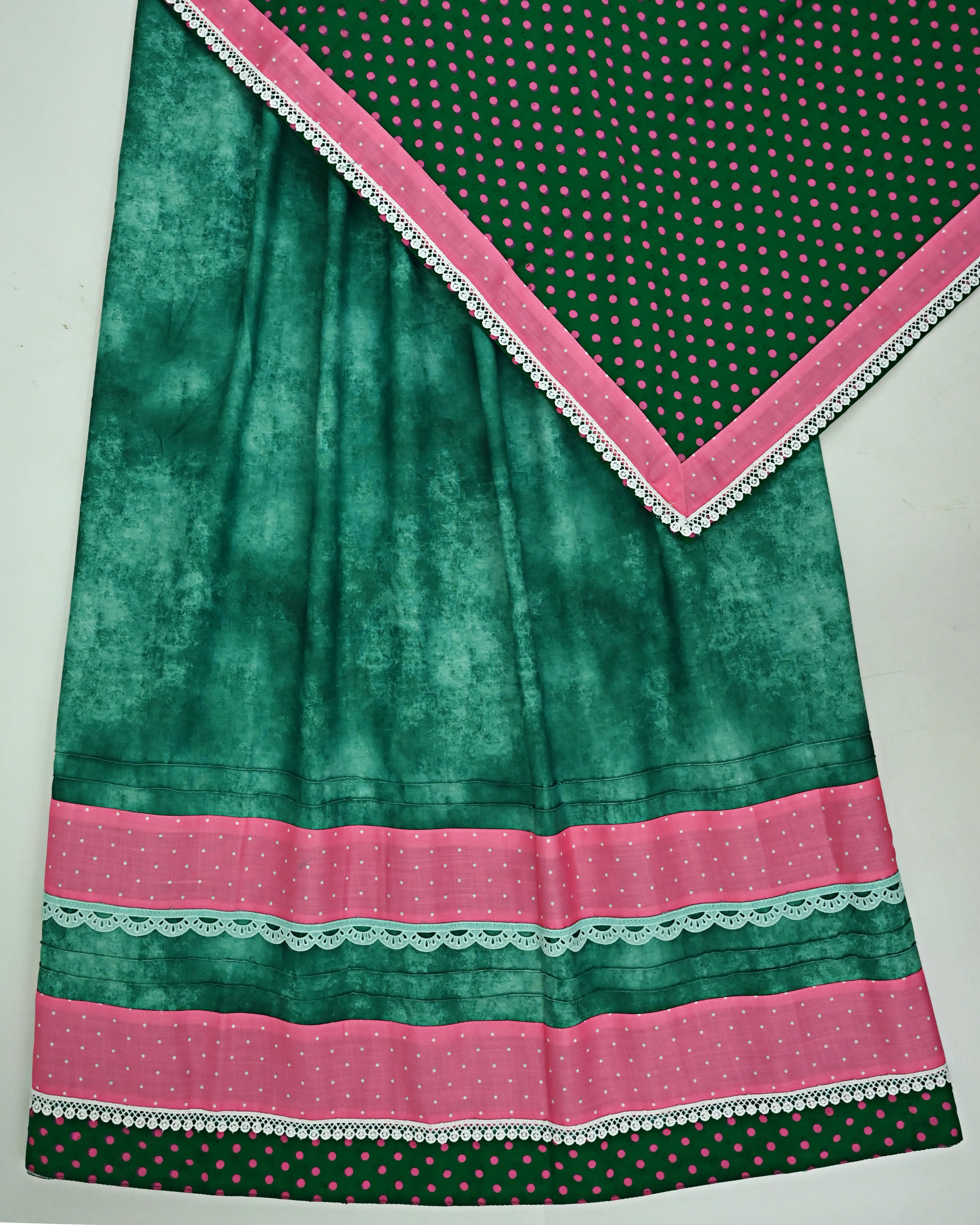 Deep Forest Green Jodi With Smart Lace & Panel With Green Doted Dupatta