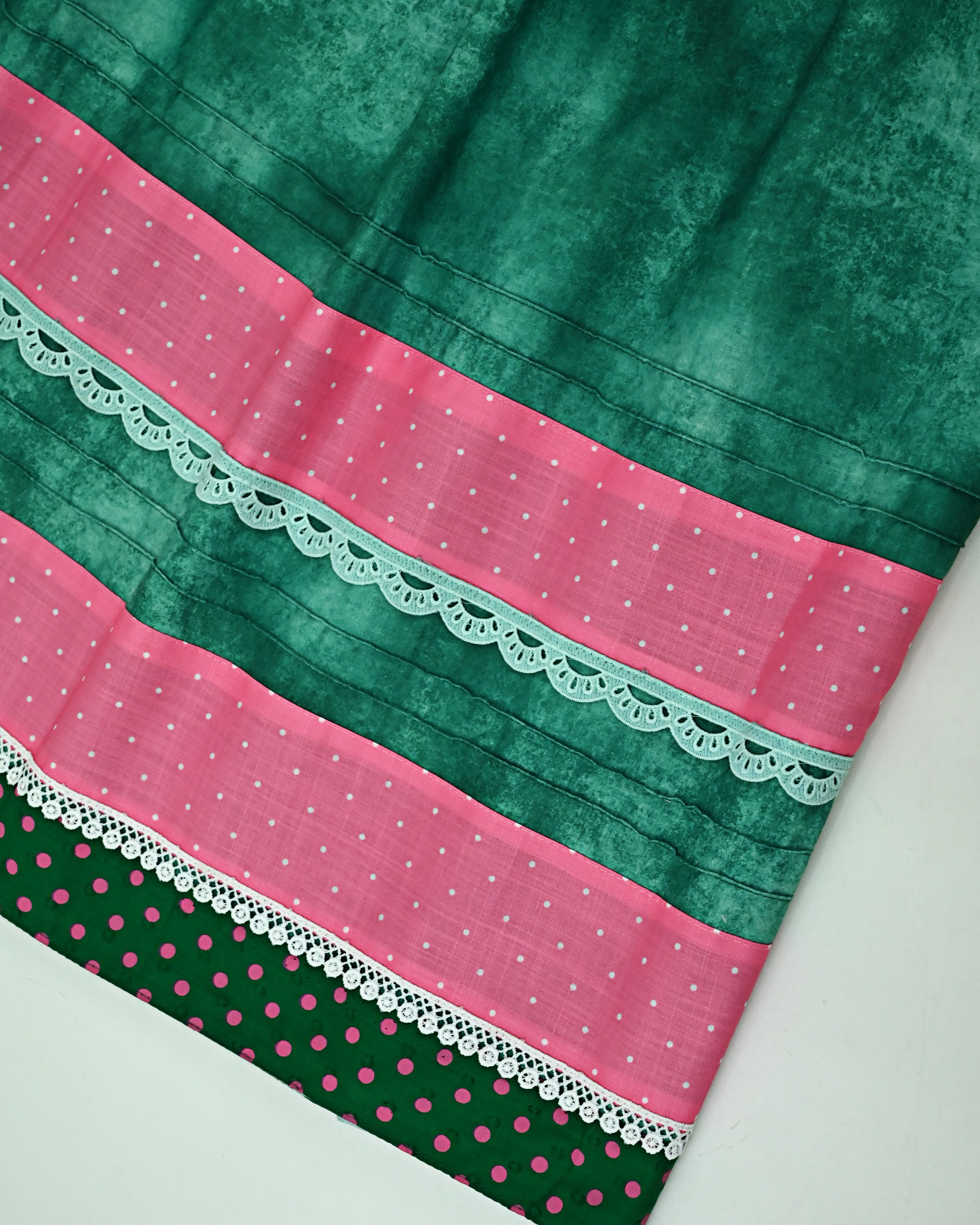 Deep Forest Green Jodi With Smart Lace & Panel With Green Doted Dupatta