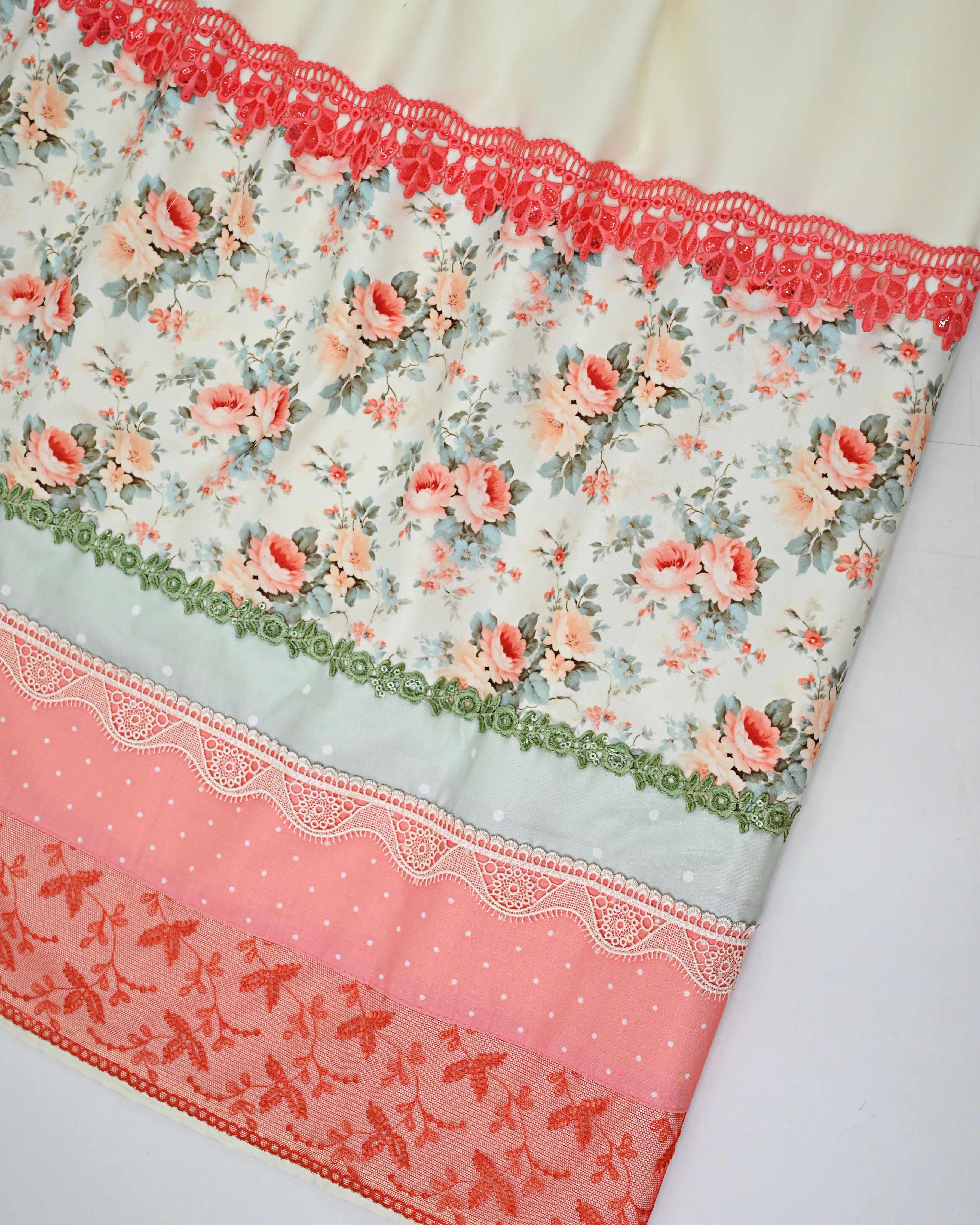 Light Cream Yellow Rida With Smart Floral Panel & Smart Lacing