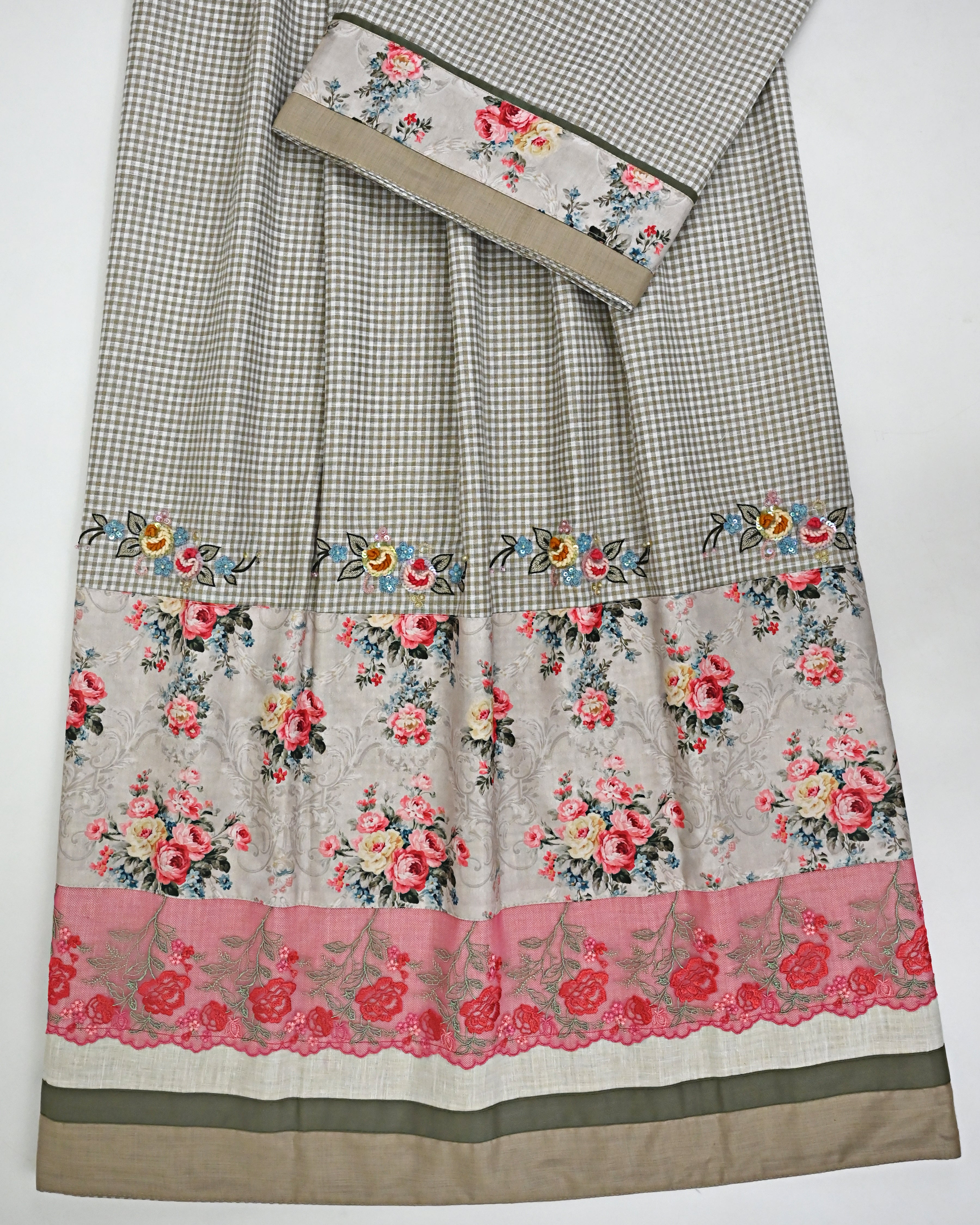 Sage Green White Mini Checks Rida With Floral Panel Floral Lace & Floral Border Work