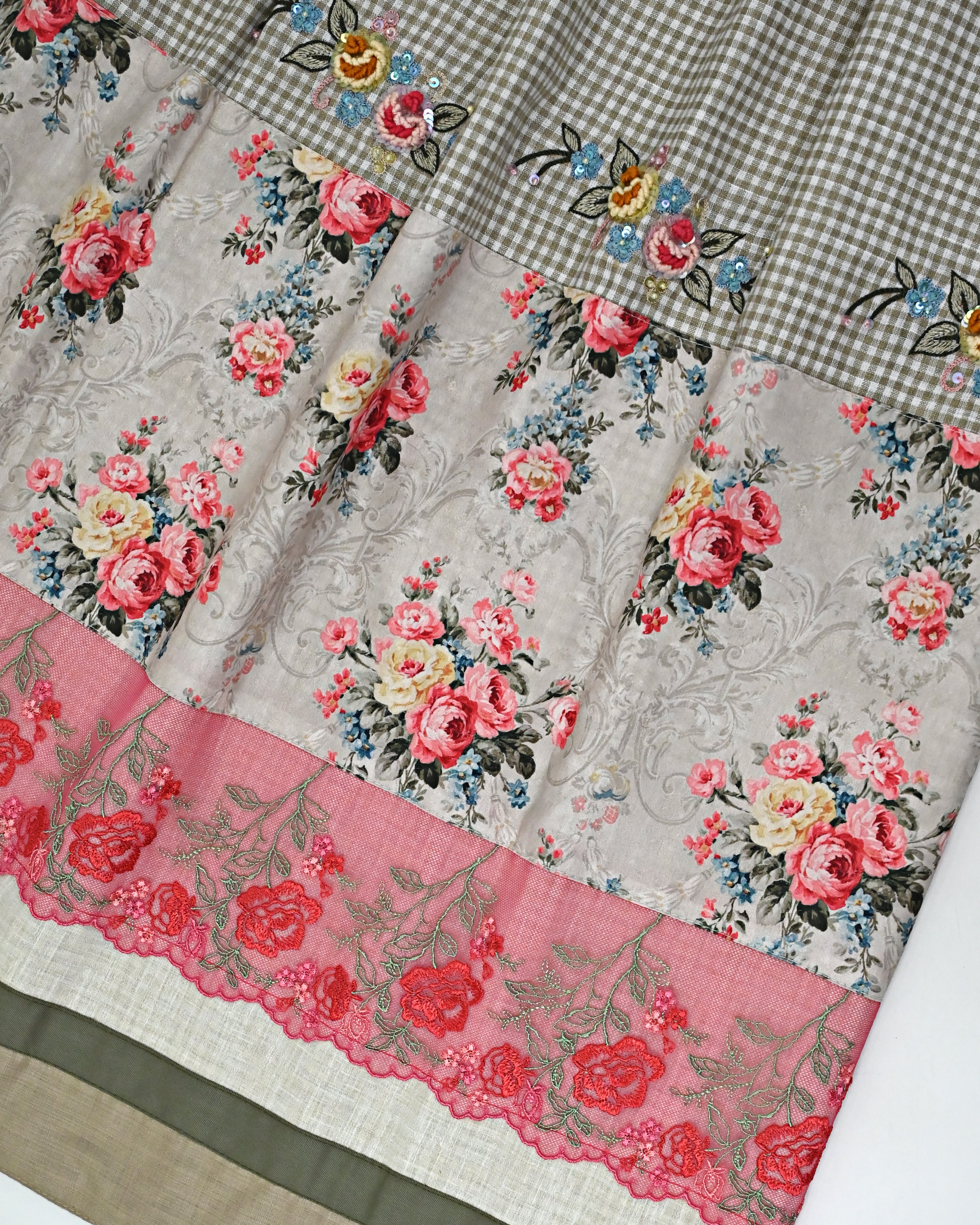 Sage Green White Mini Checks Rida With Floral Panel Floral Lace & Floral Border Work