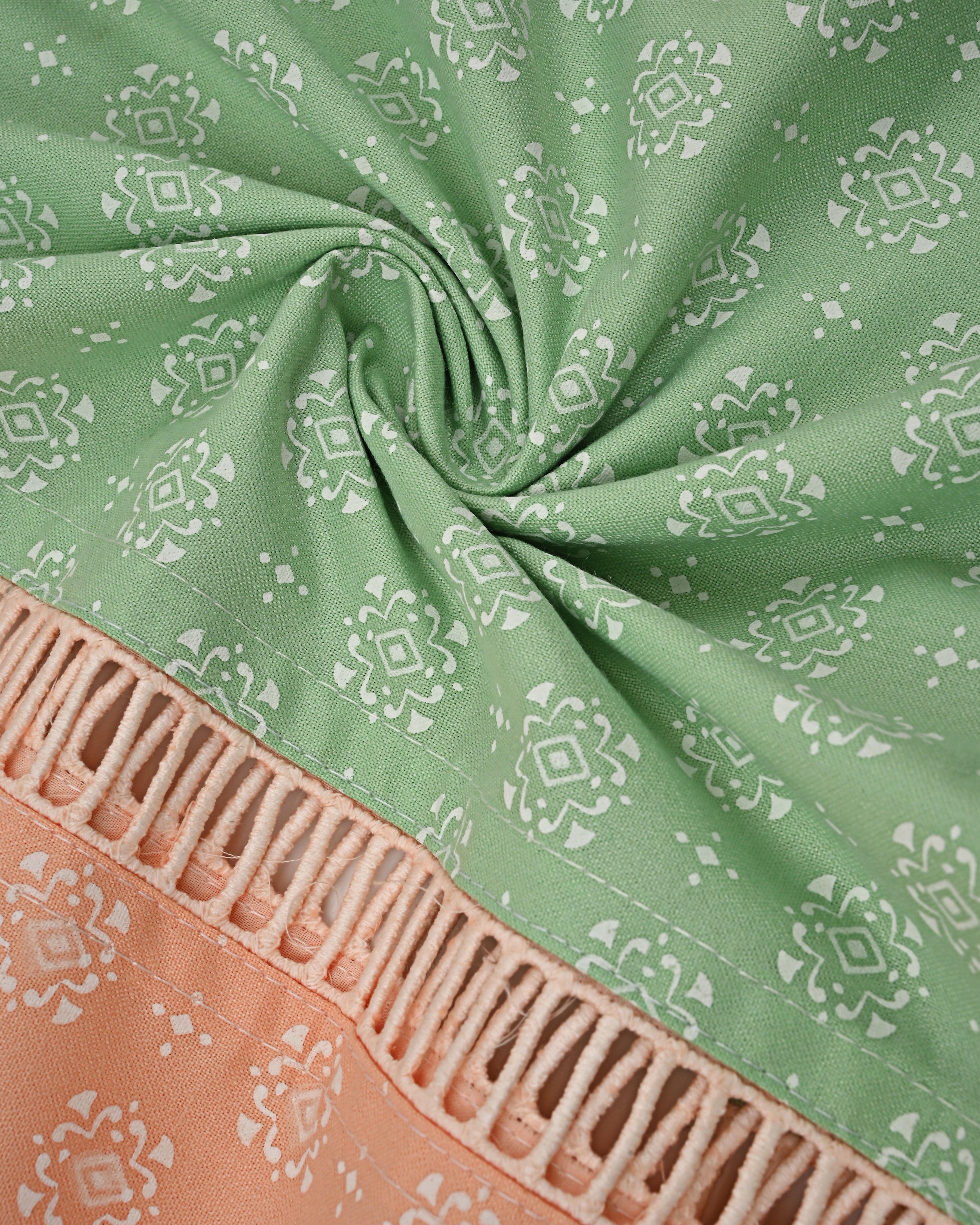 Light Peach & Light Green Self Print Rida With Smart Pattern & Smart Lace