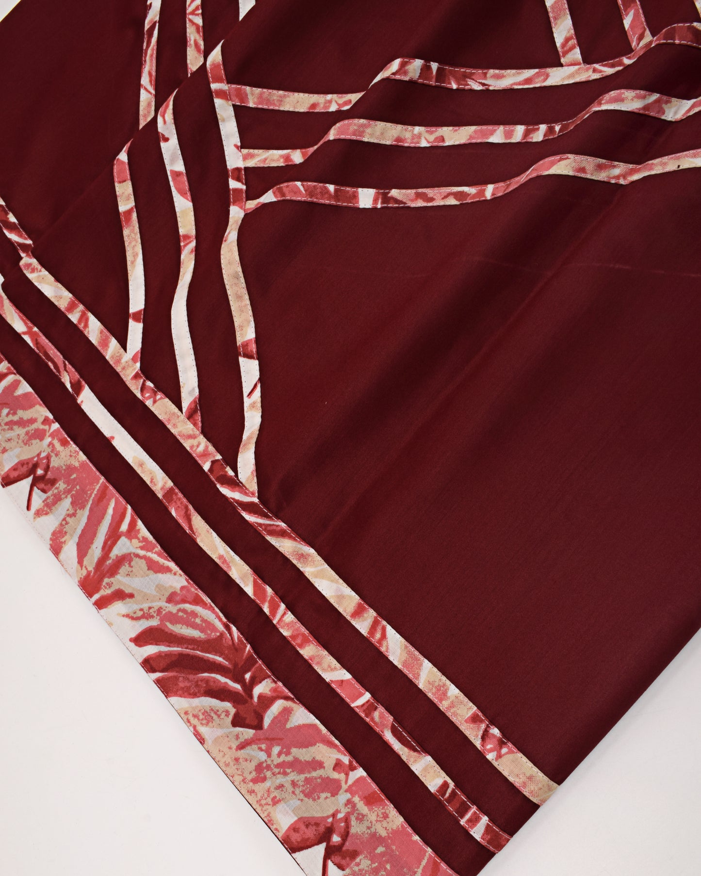 Dark Maroon Rida With Smart Patti Pattern