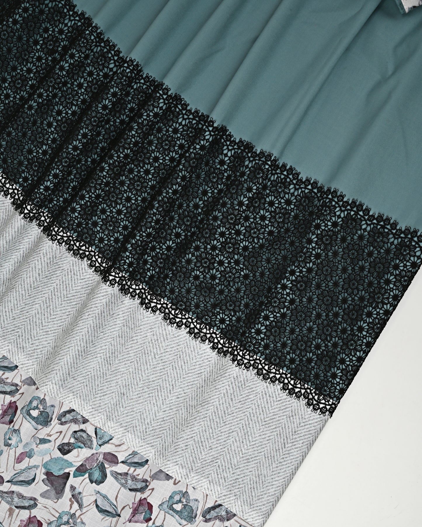 Teal Green Rida With Smart Black Lace & Smart Floral Panel