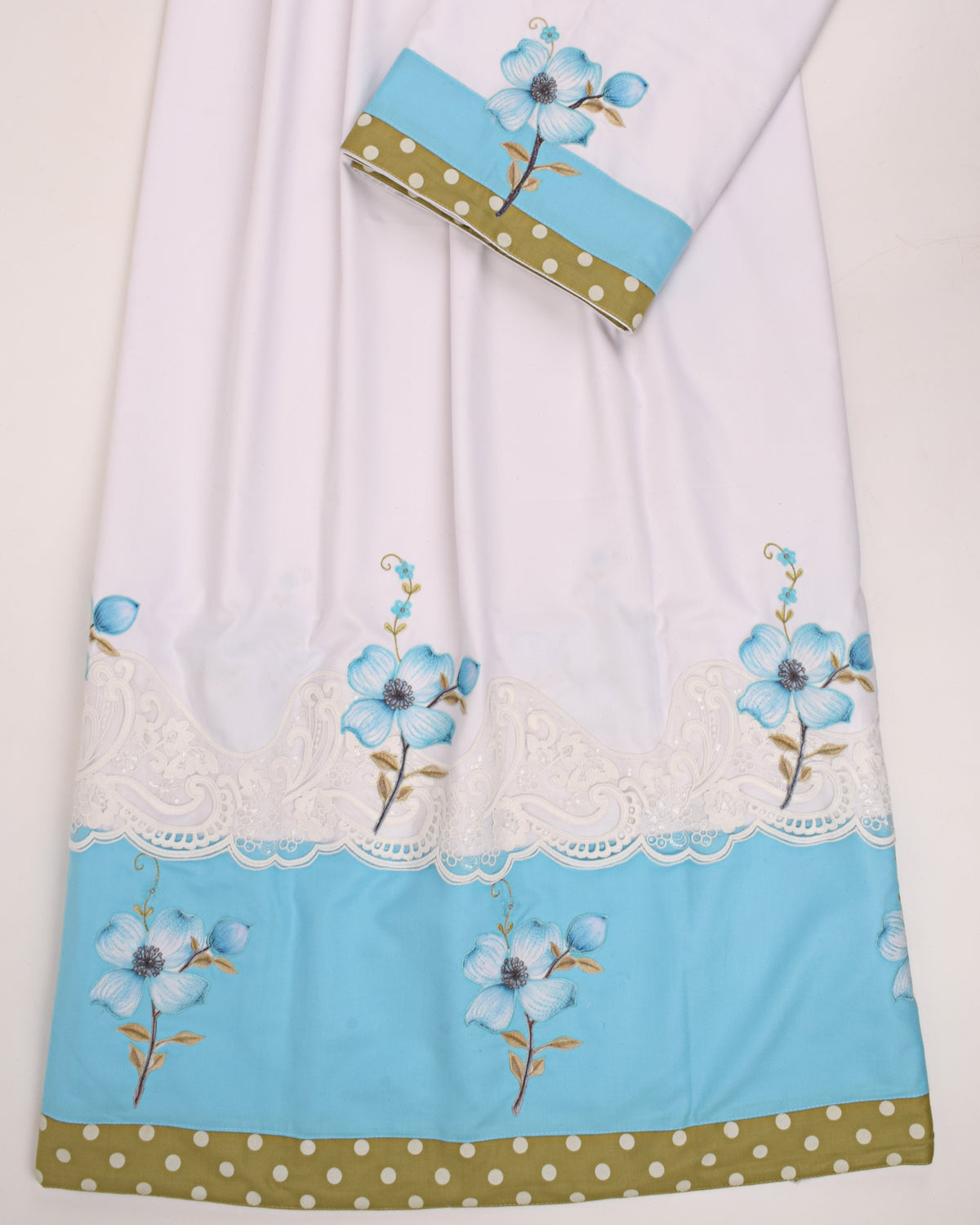 White Rida White Rida With Blue Panel White Lace & Floral Work – AL-Vard Collection