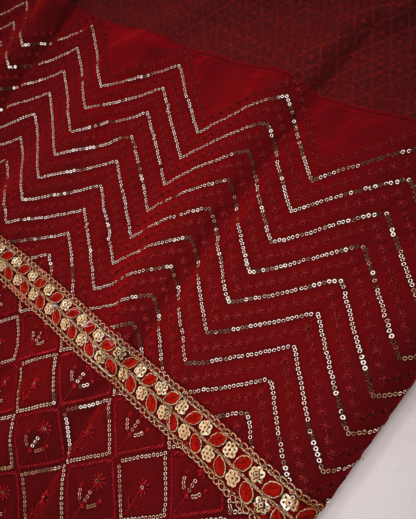 Blood Red Rida With Golden Tikri Work & Heavy Look Lace