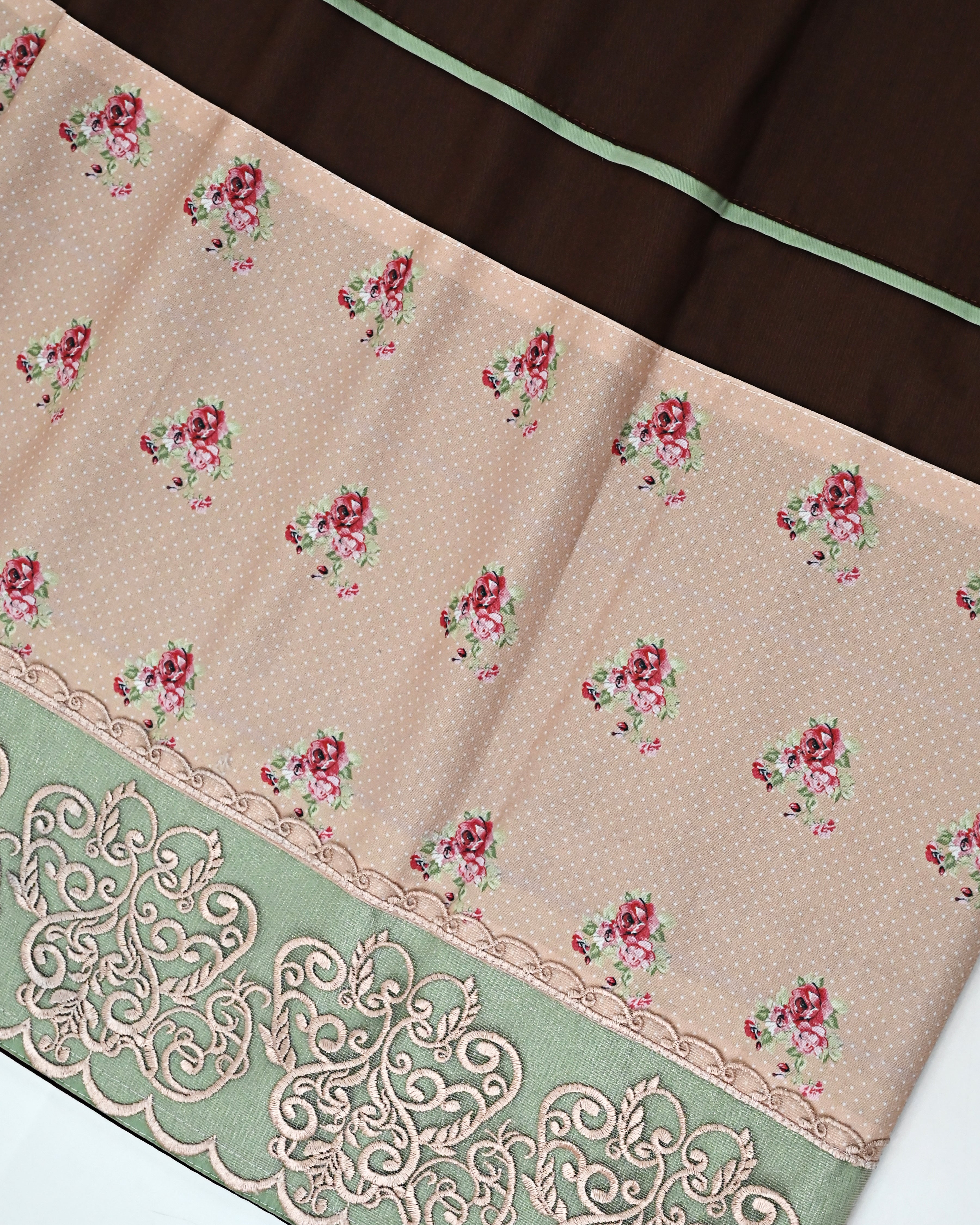 Brunette Brown Rida With Floral Print Panel & Smart Floral Lace