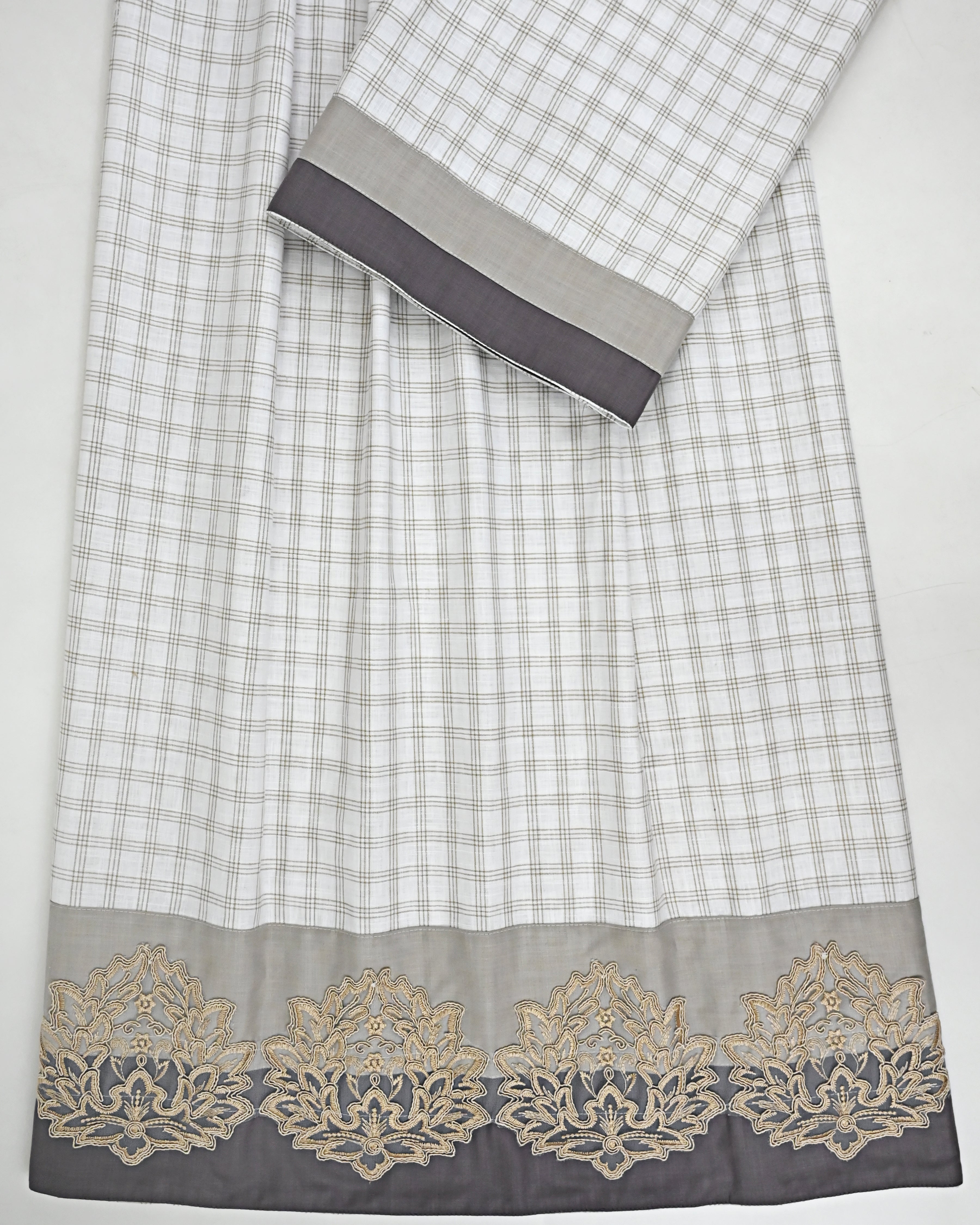 Smart Checks Print Rida With Smart Pattern & Smart Floral Lace