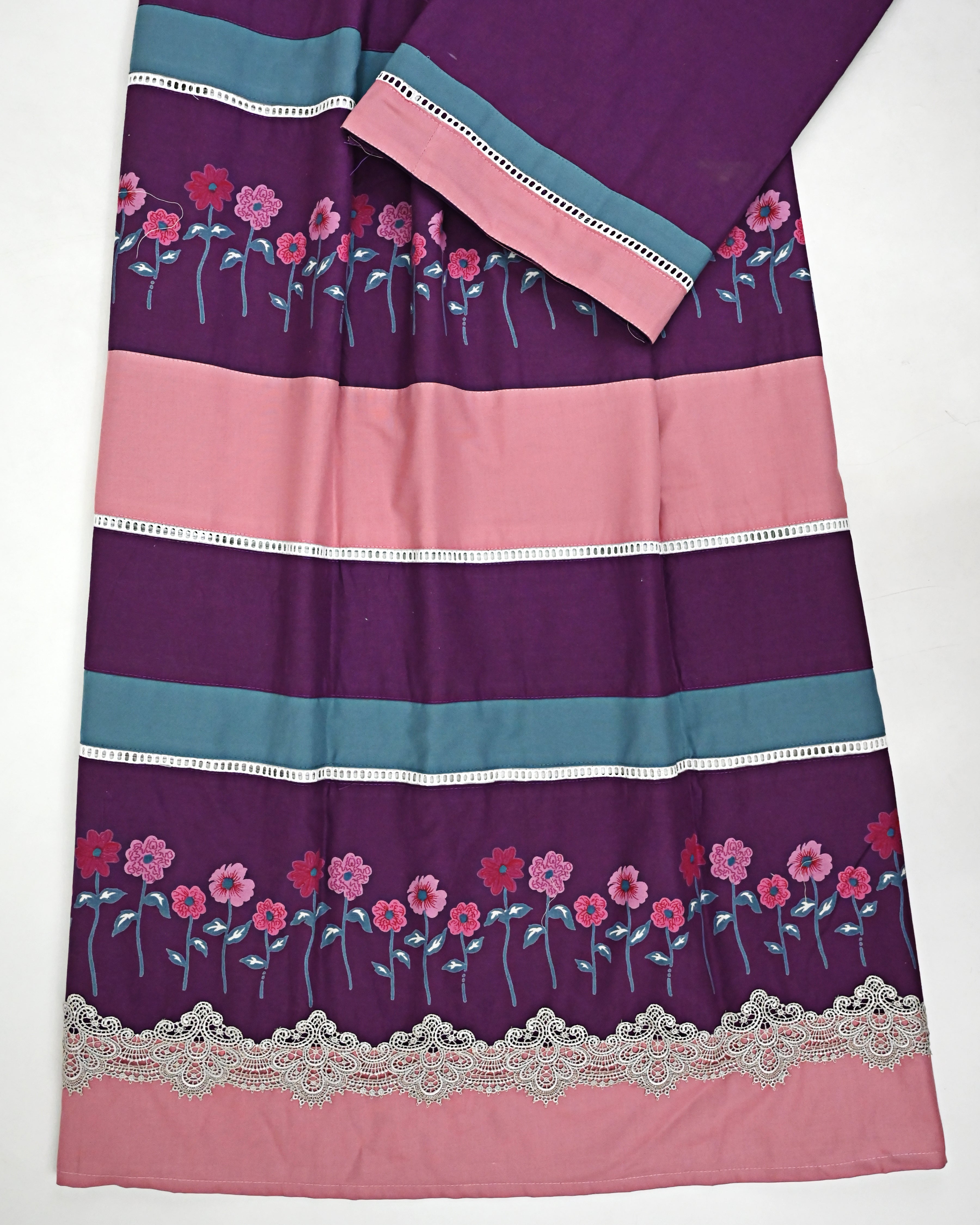Dark Purple Pink Blue Fancy Pattern Floral Border & Smart Lace
