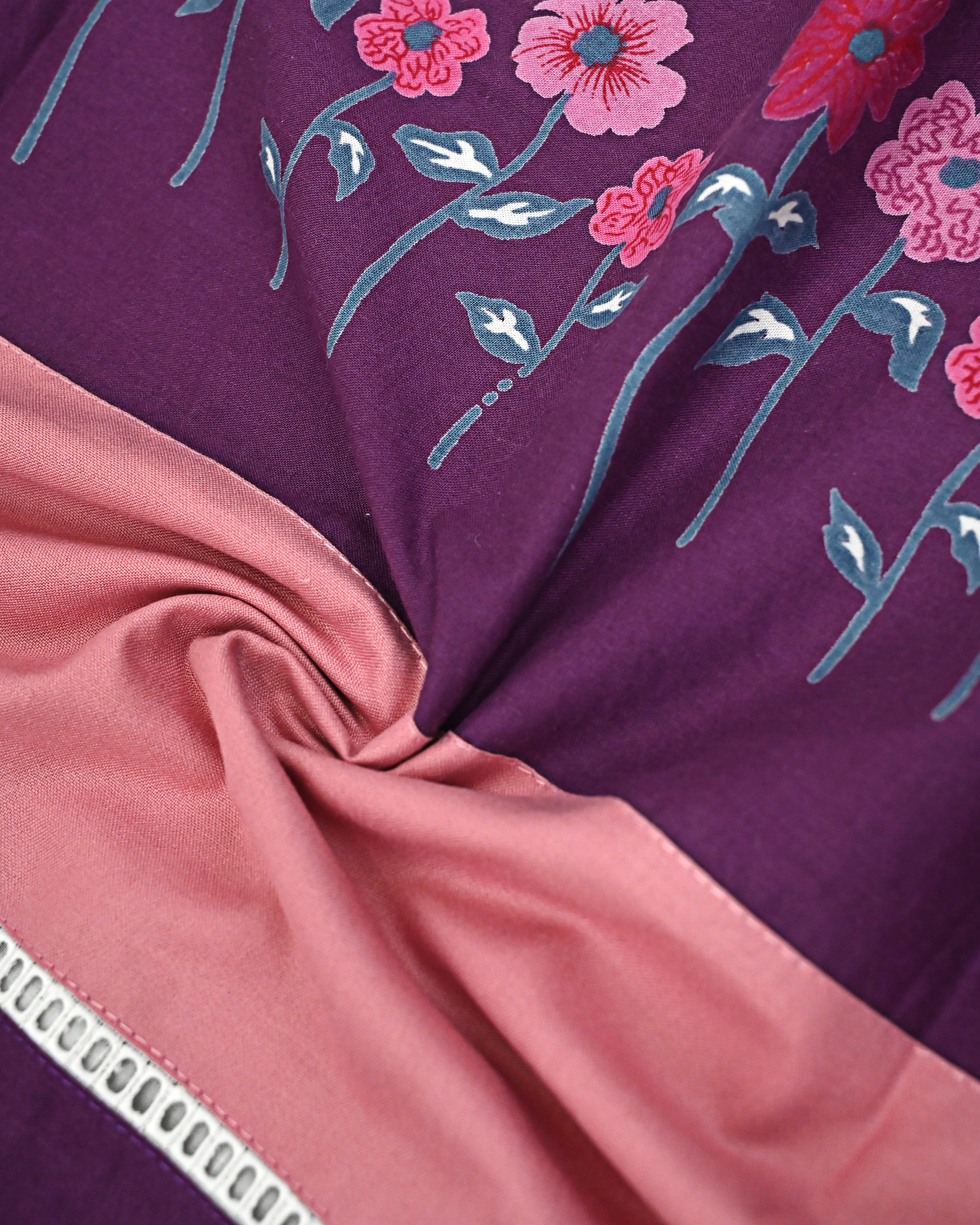 Dark Purple Pink Blue Fancy Pattern Floral Border & Smart Lace