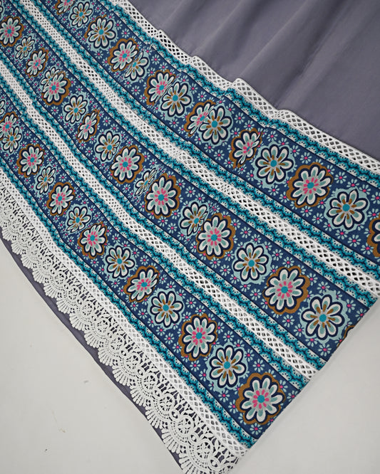 Stone Rida With Smart Floral Lace & Panel