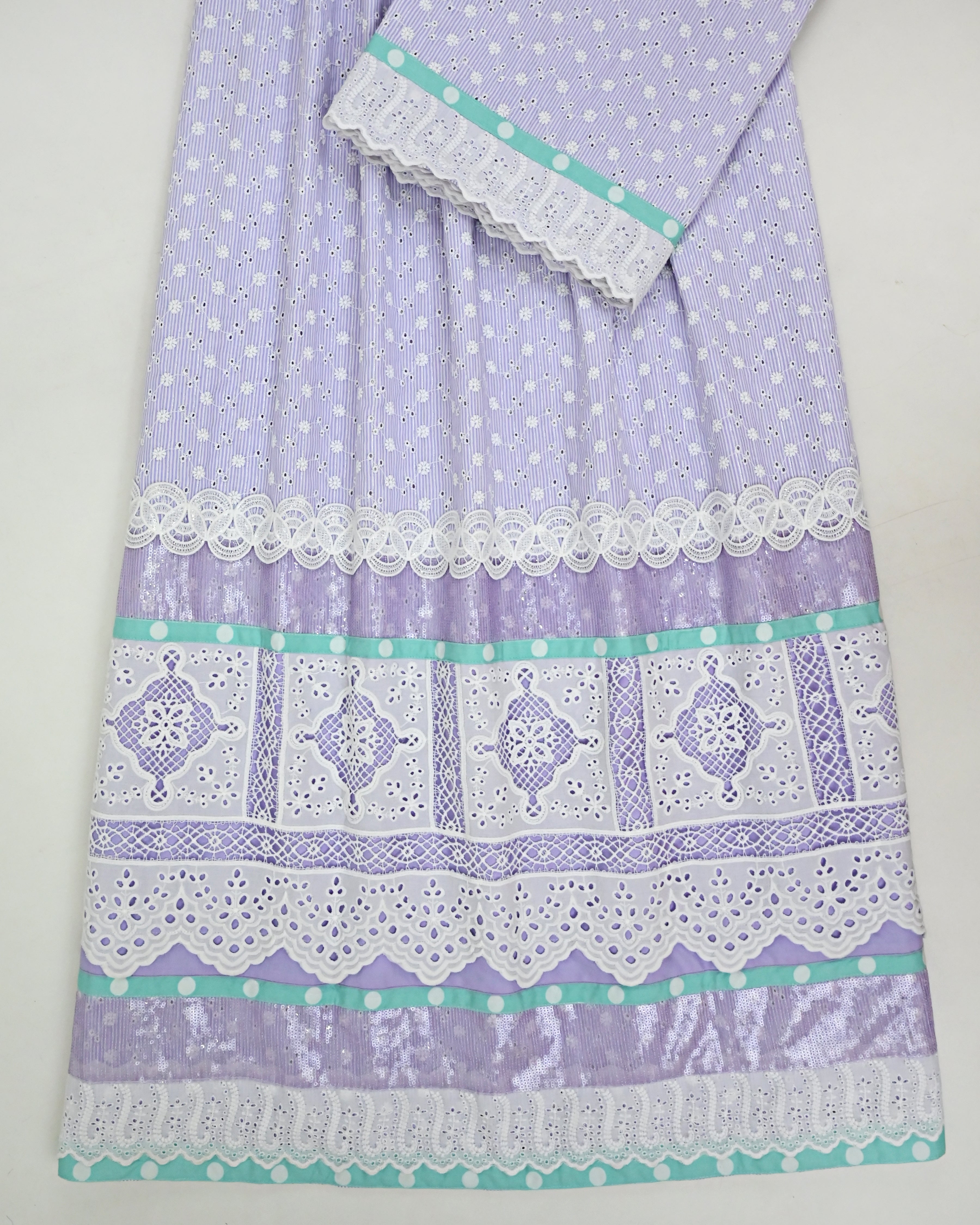 Lavender Hakoba Rida With Smart Sequence Lace Panel & Smart Pattern Rida