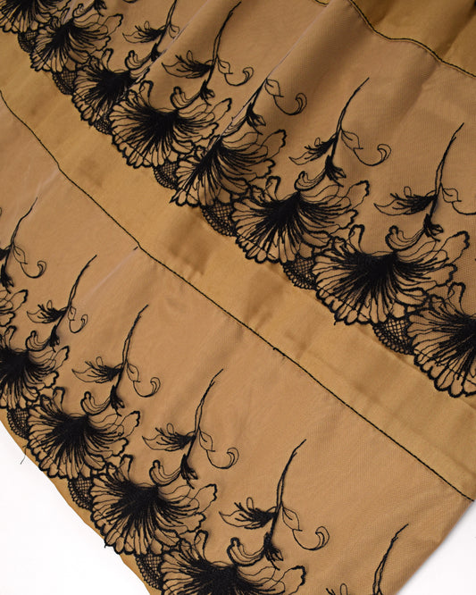 Golden Rida With Smart Black Floral Lacing