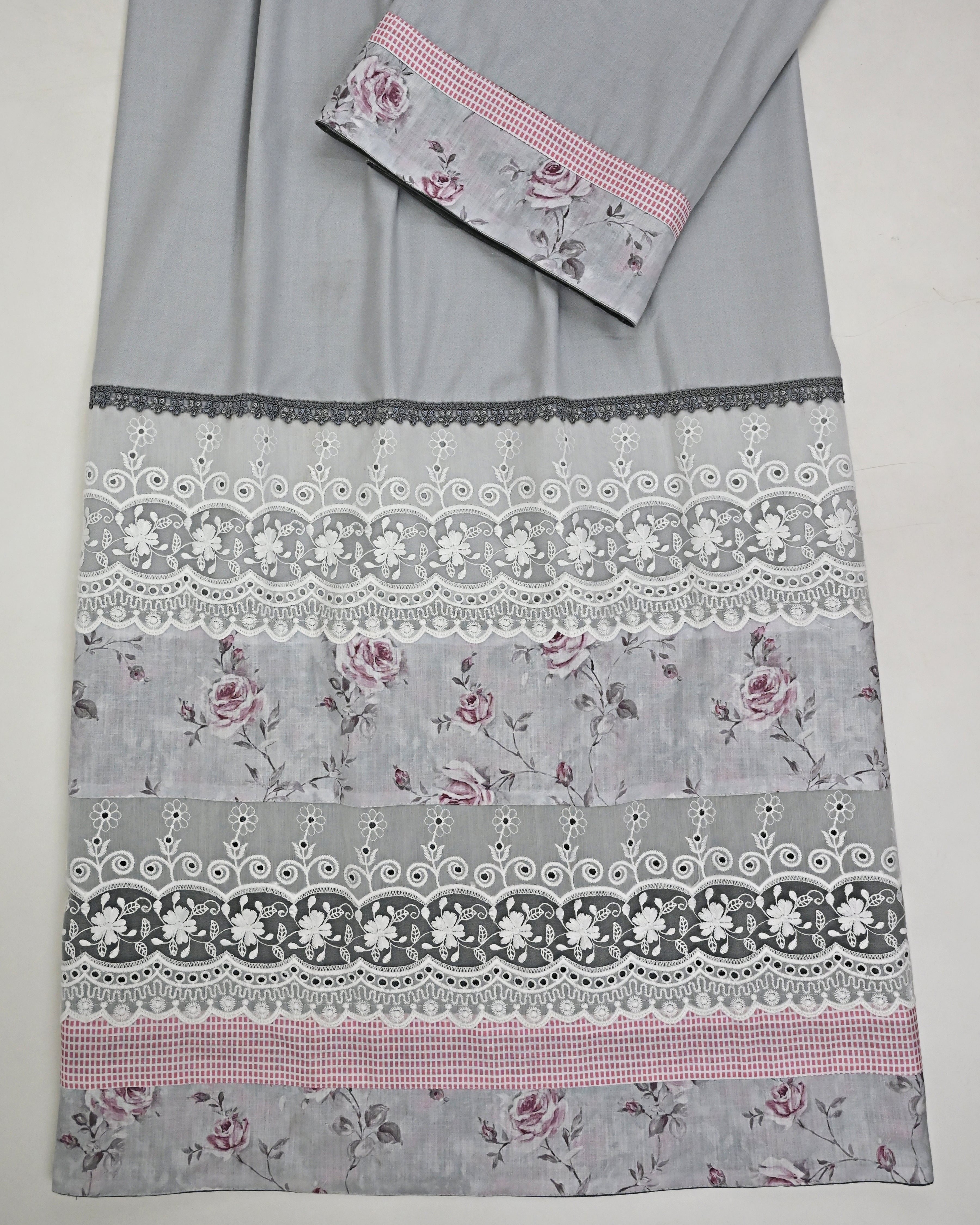 Light Grey Rida With Smart Floral Panel & Smart Floral Lacing