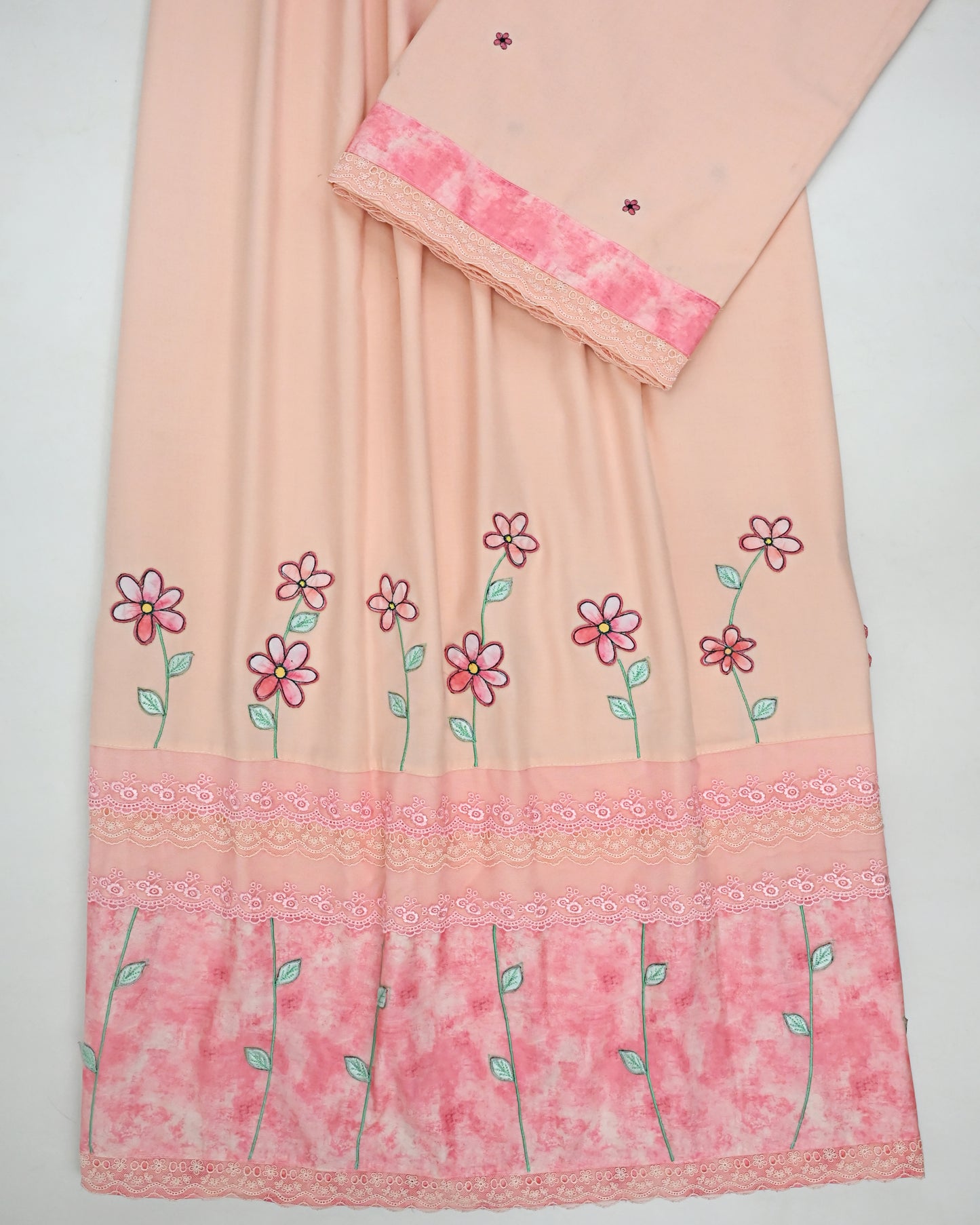 Light Peach Rida With Smart Marble Panel Smart Lace & Floral All Over Work