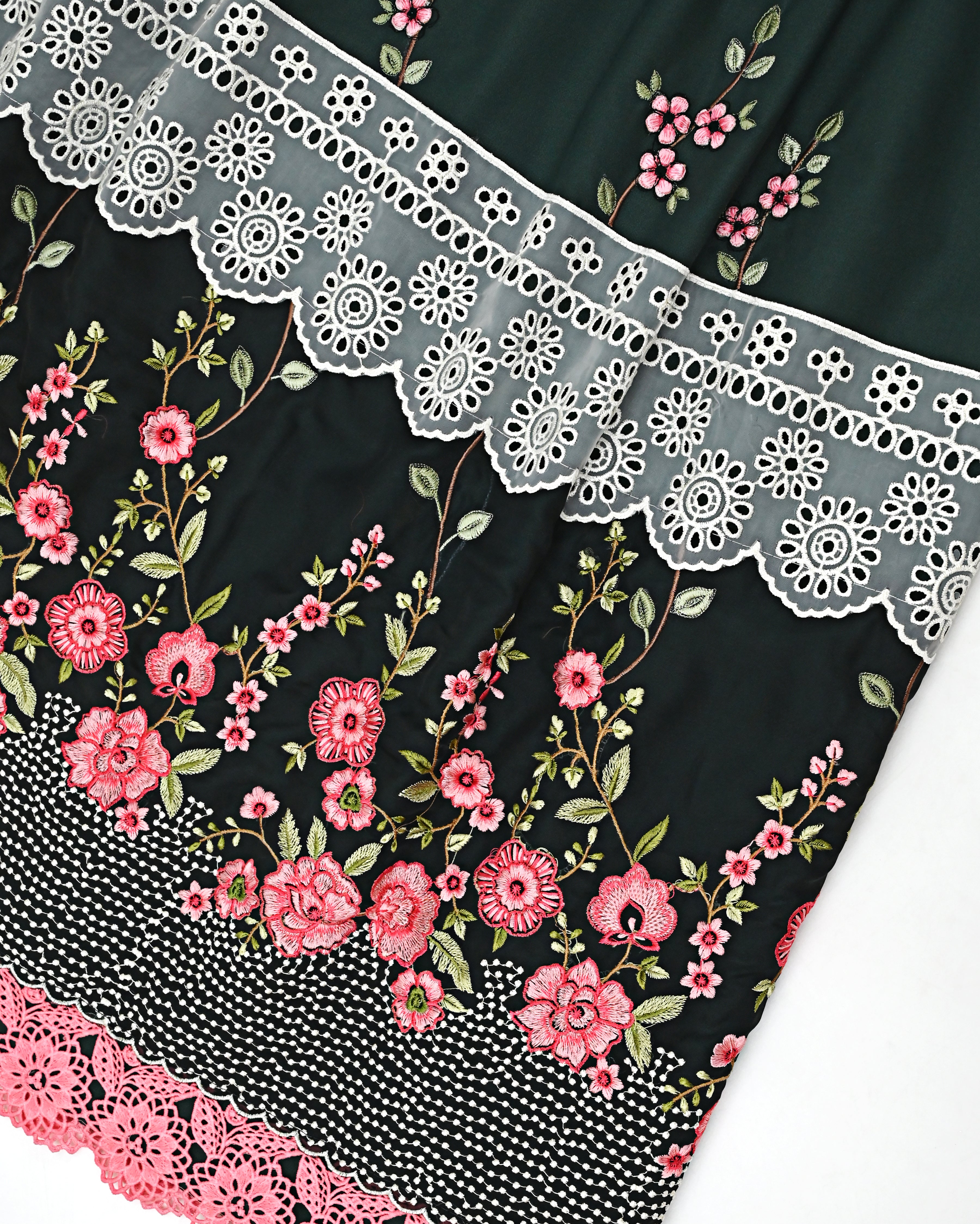 Dark Green Rida With Smart Floral Lacing & Smart Floral Embroidery Work