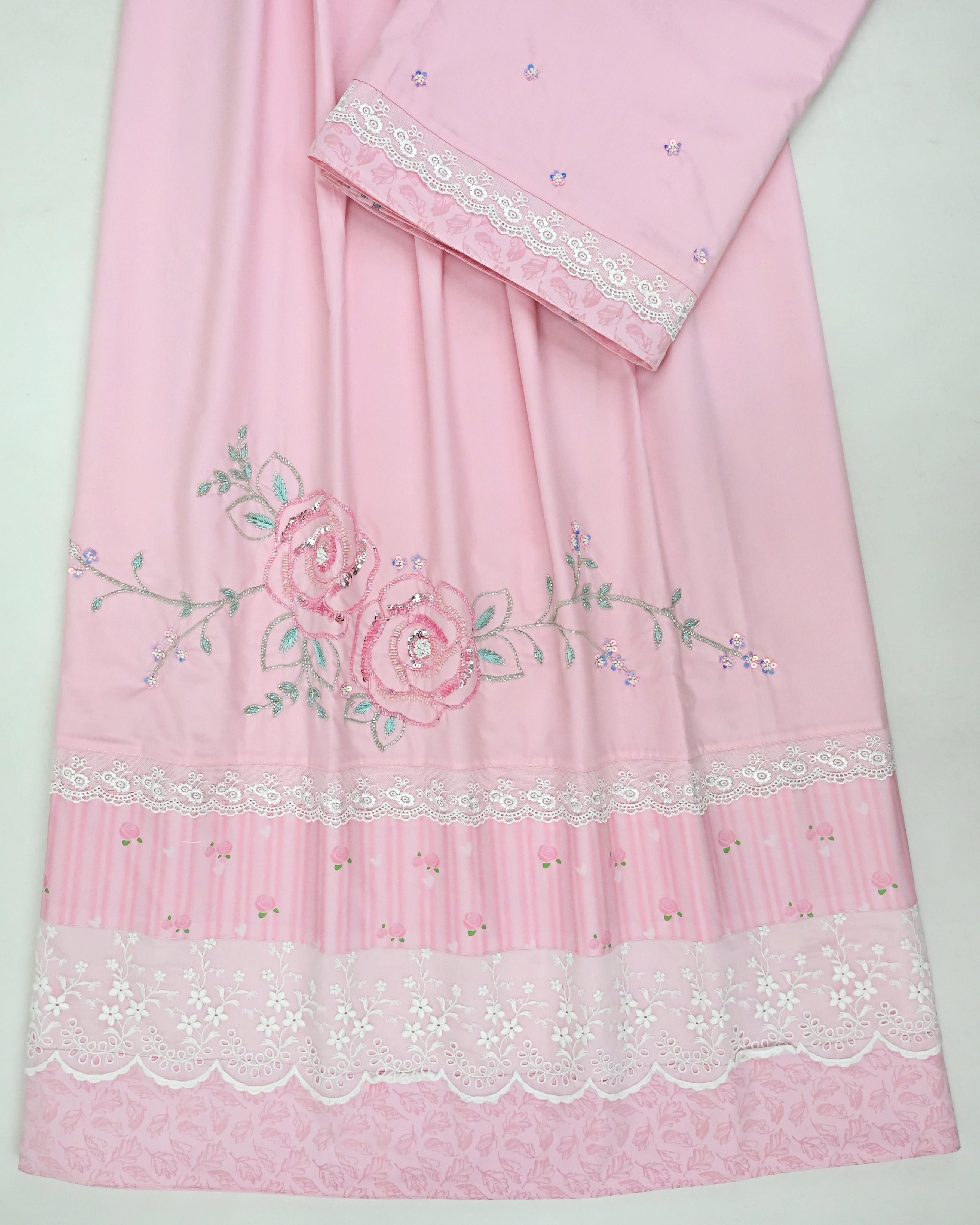 Baby Rida Baby Pink Rida With Smart Lace Floral Print Panel & Floral Aari Work B ...