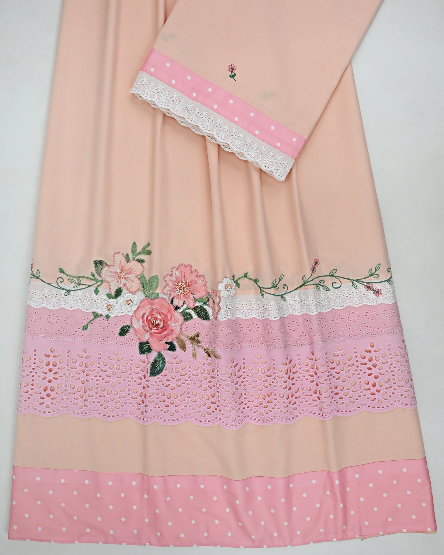 Light Apricot Rida With Smart Lacing Panel & Smart Floral Work & All Over Border