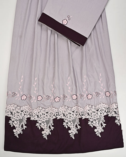 Light Purple Rida With Dark Panel Heavy Look Lace & LIte Aari Work
