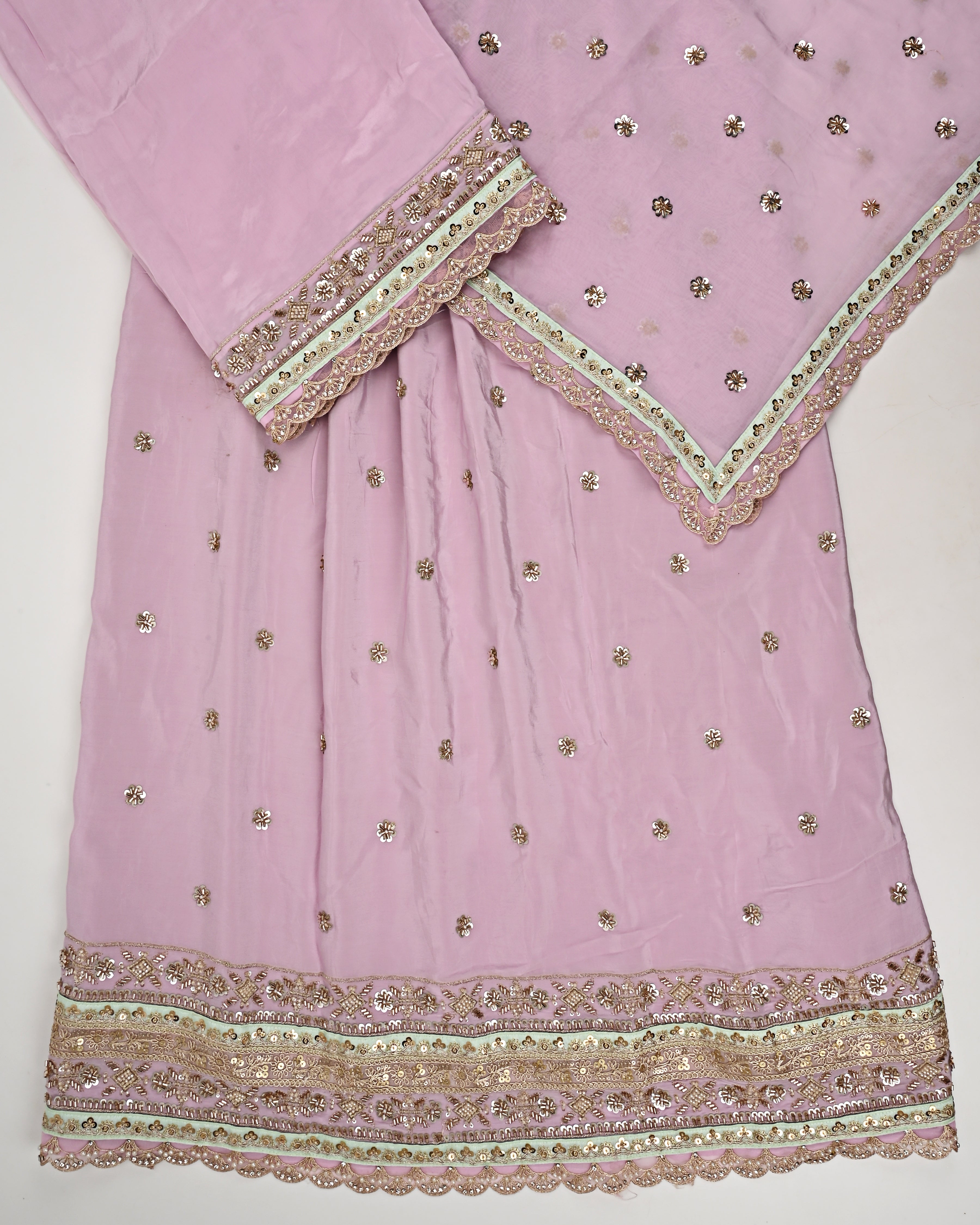 Light Purple RCJ With All Over Booties & Heavy Golden Lace/Dupatta With Lace