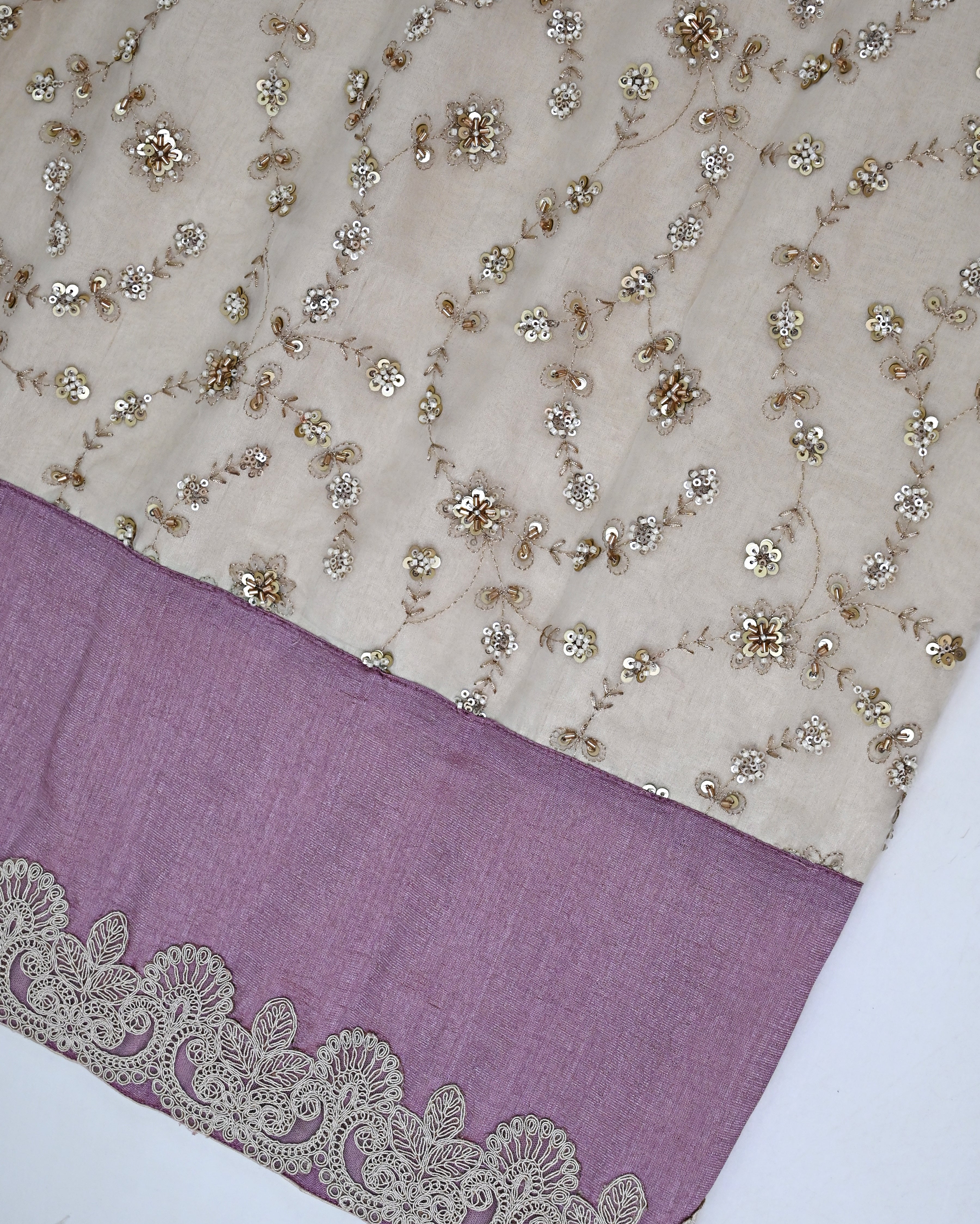 Beige Rida With Smart Golden Floral Lace Pc Smart Plain Panel & Golden Lace