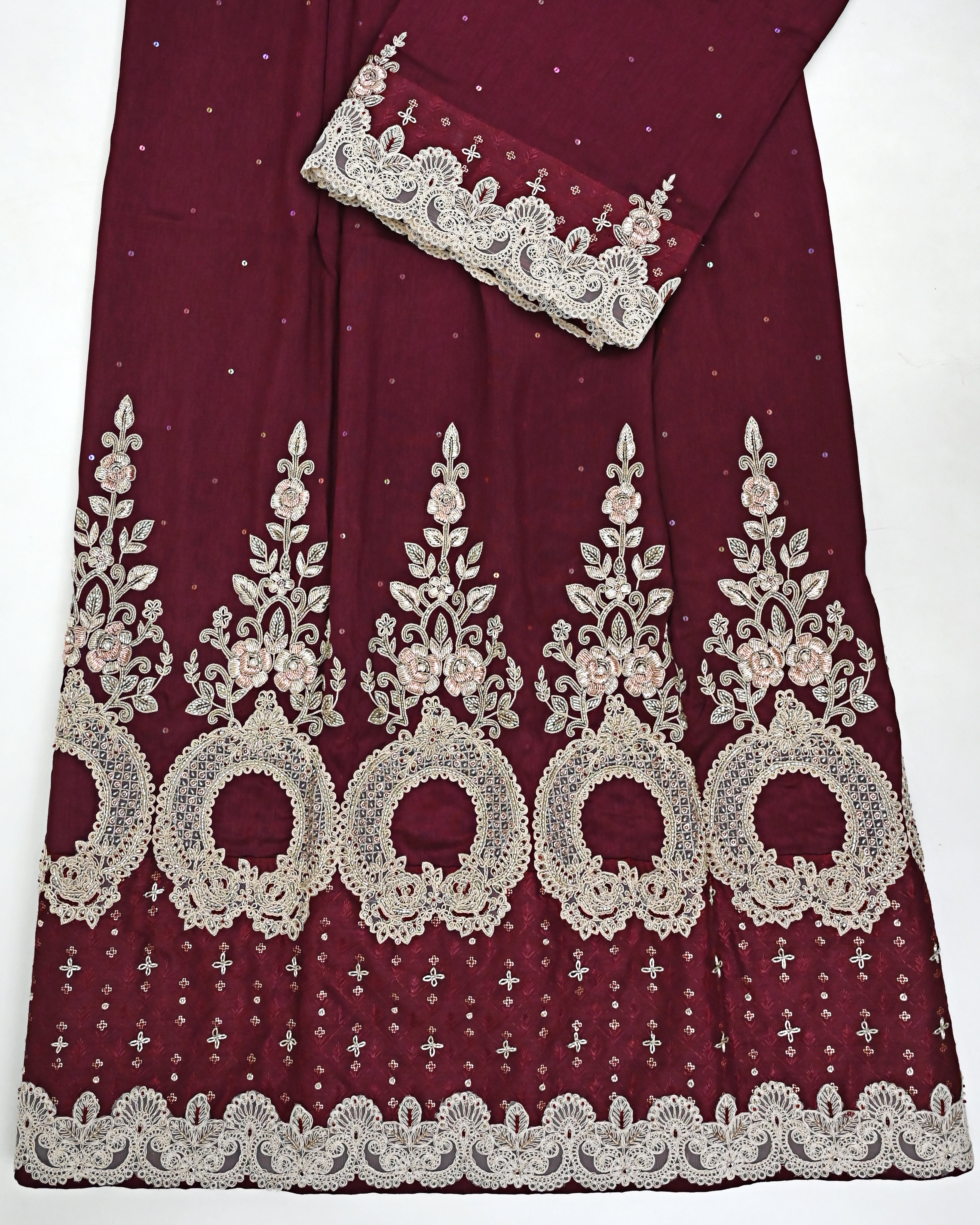 Deep Maroon Bridal Rida With Heavy Floral Aari Work & Heavy Look Lace