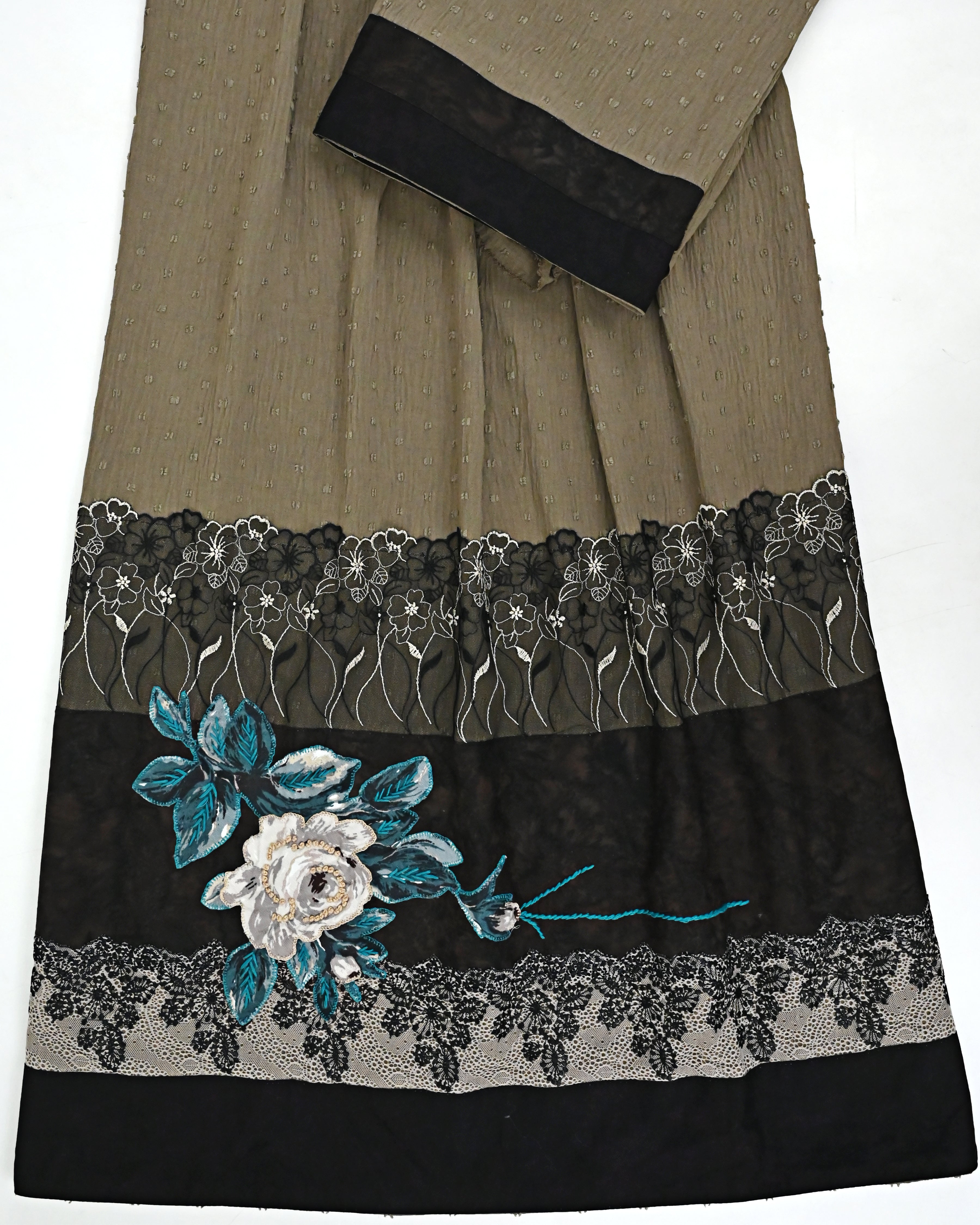 Olive Green Raffle Rida With Dark Floral Lacing Dark Panel & Floral Applique Work