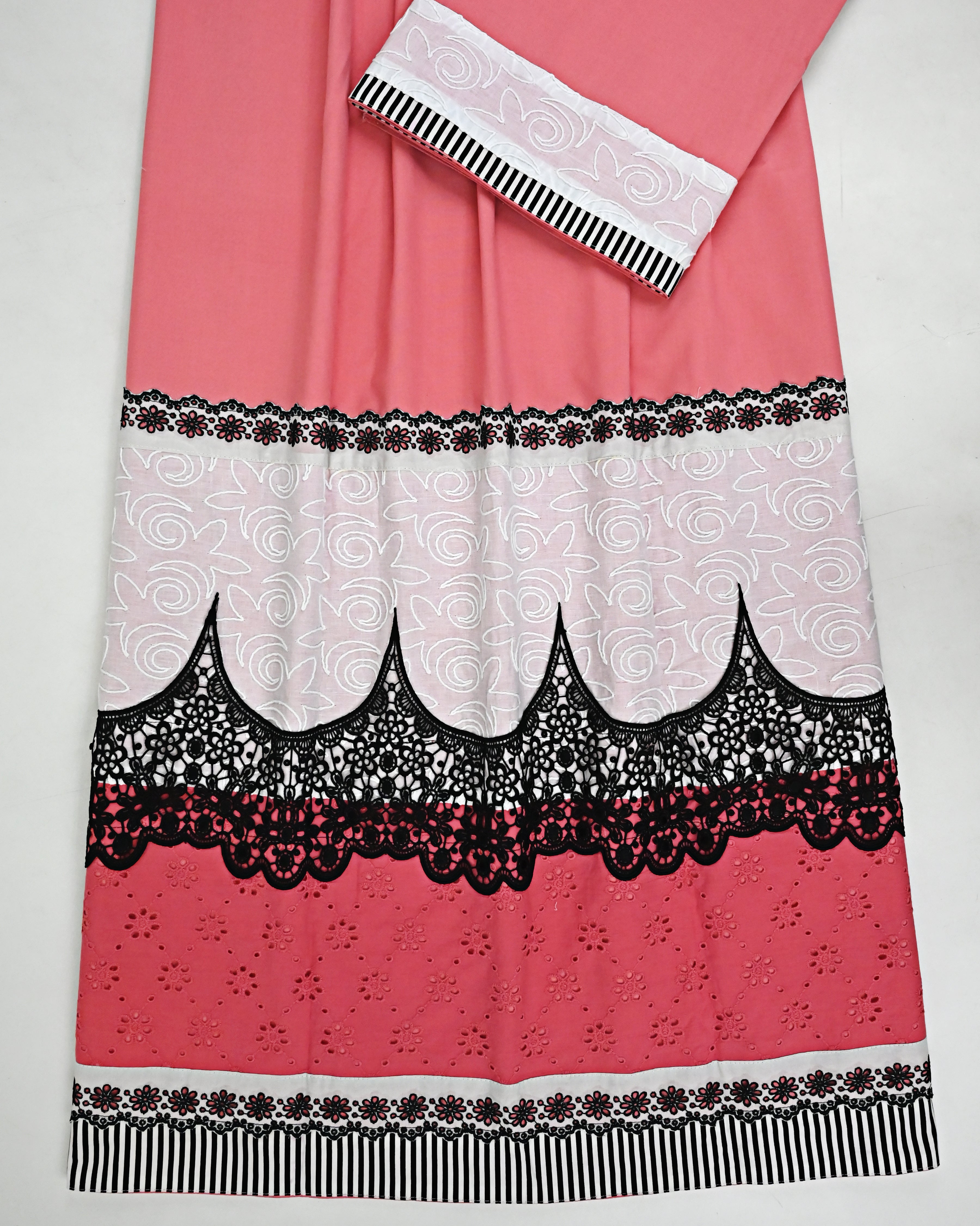 Coral Pink Rida With Smart Hakoba Panel Black Smart Lace & White Self Print Panel