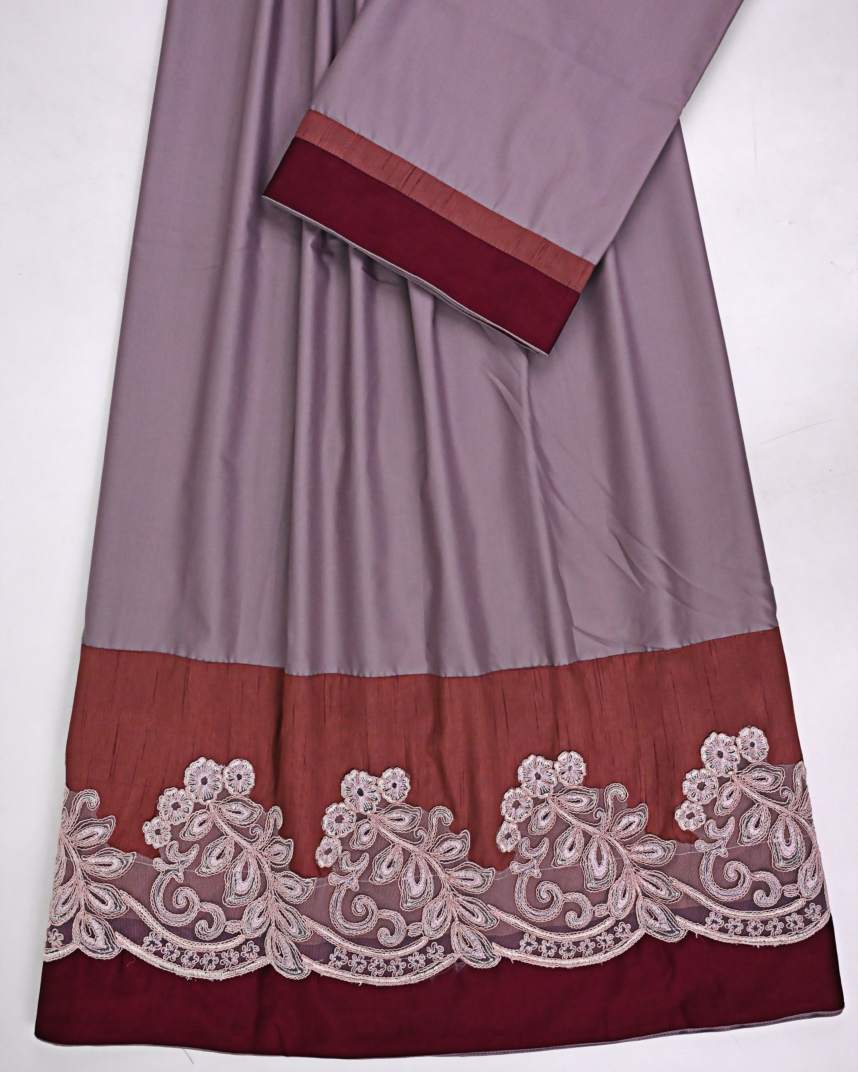 Dark Mauve Rida With Dark Panel & Smart Imported Lace