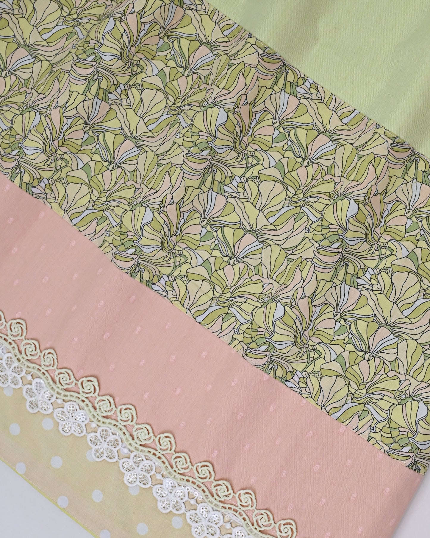 Lemon Green Rida With Smart Floral Printed Panel & Smart Lacing