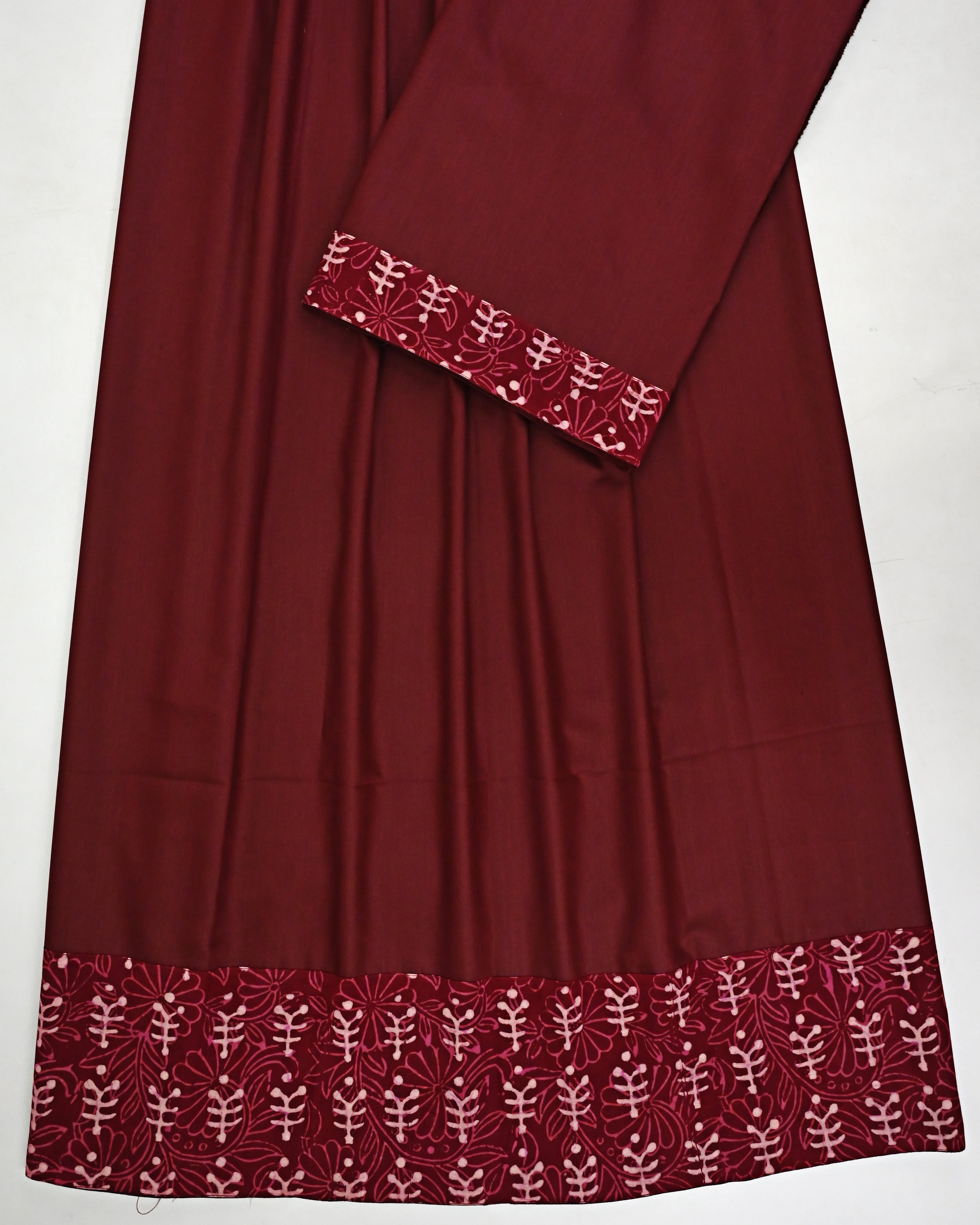 Dark Maroon Ohbat Rida With Smart Batik Design Panel