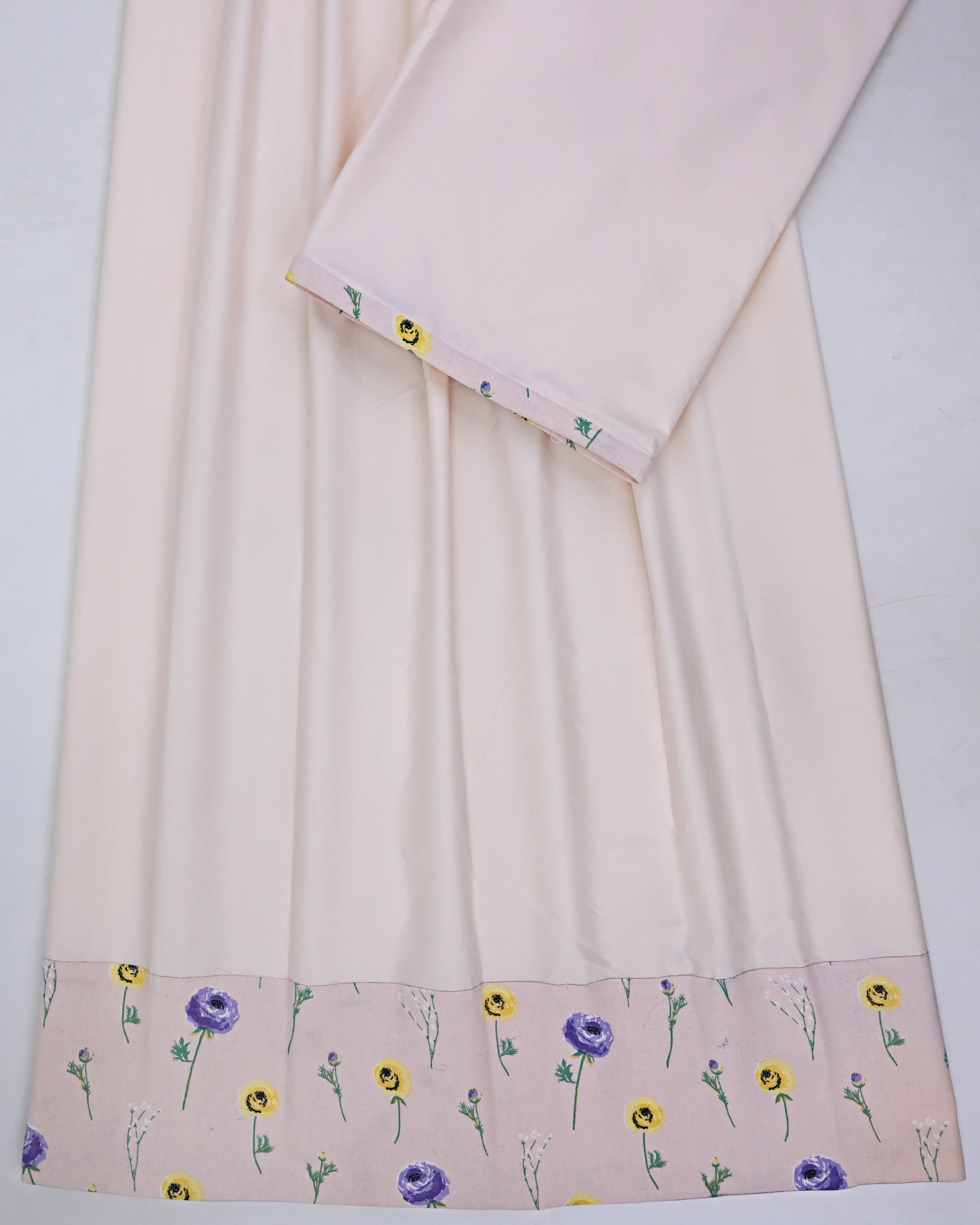 Cream Ohbat Rida With Smart Floral Imp Panel