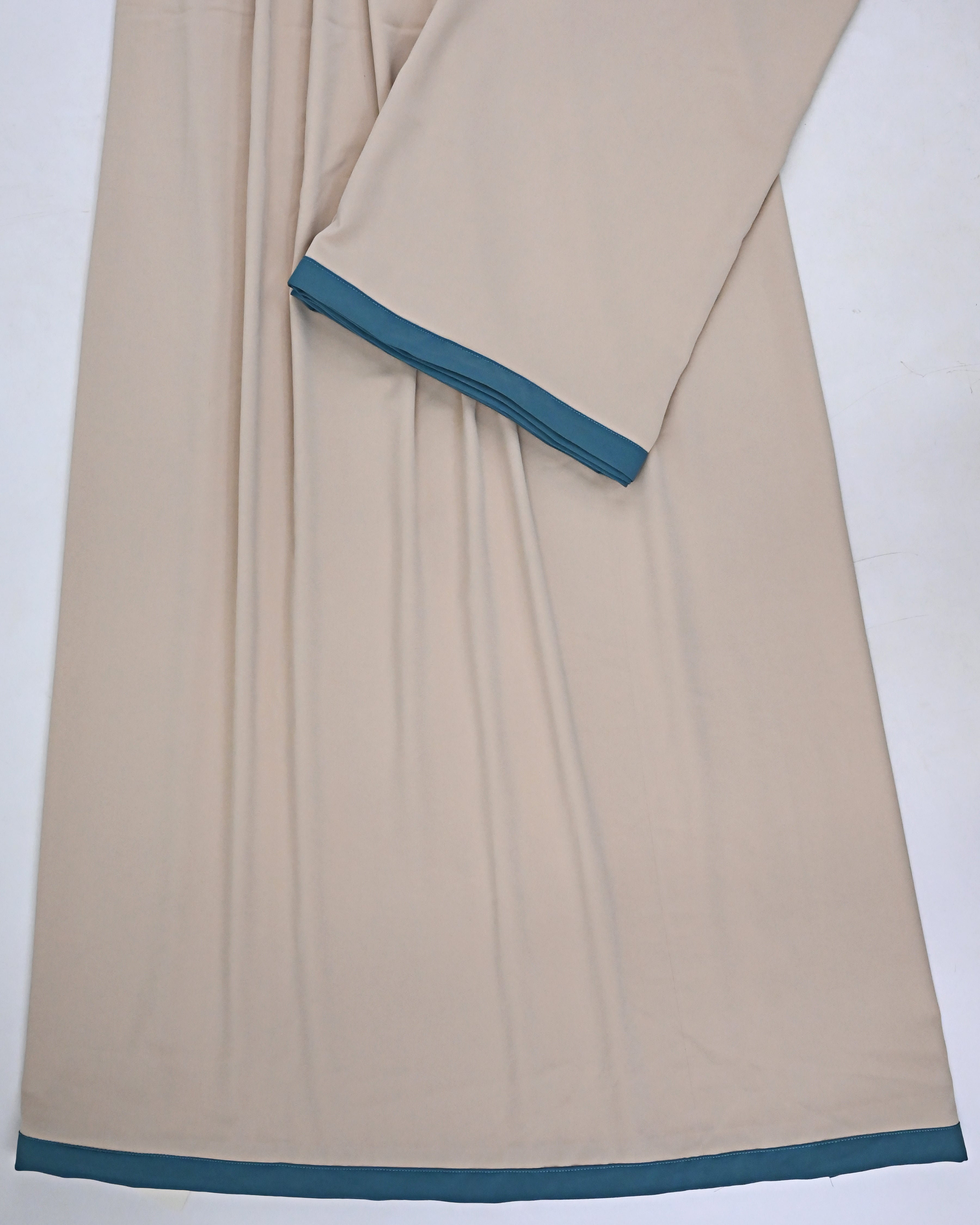 Light Base Abaya Ohbat Rida With Rama Green Patti