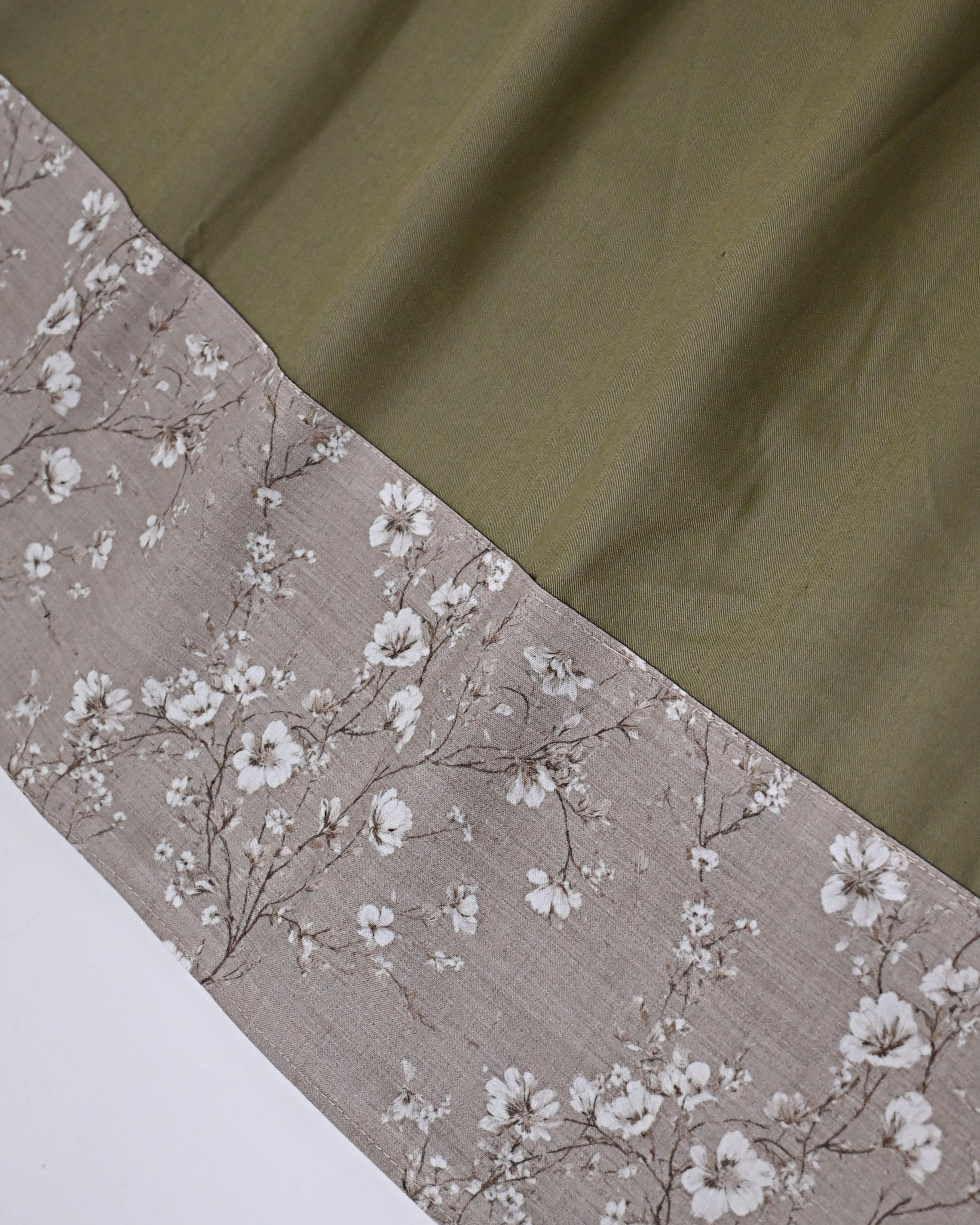 Olive Green Ohbat Rida With Smart Floral Print Panel