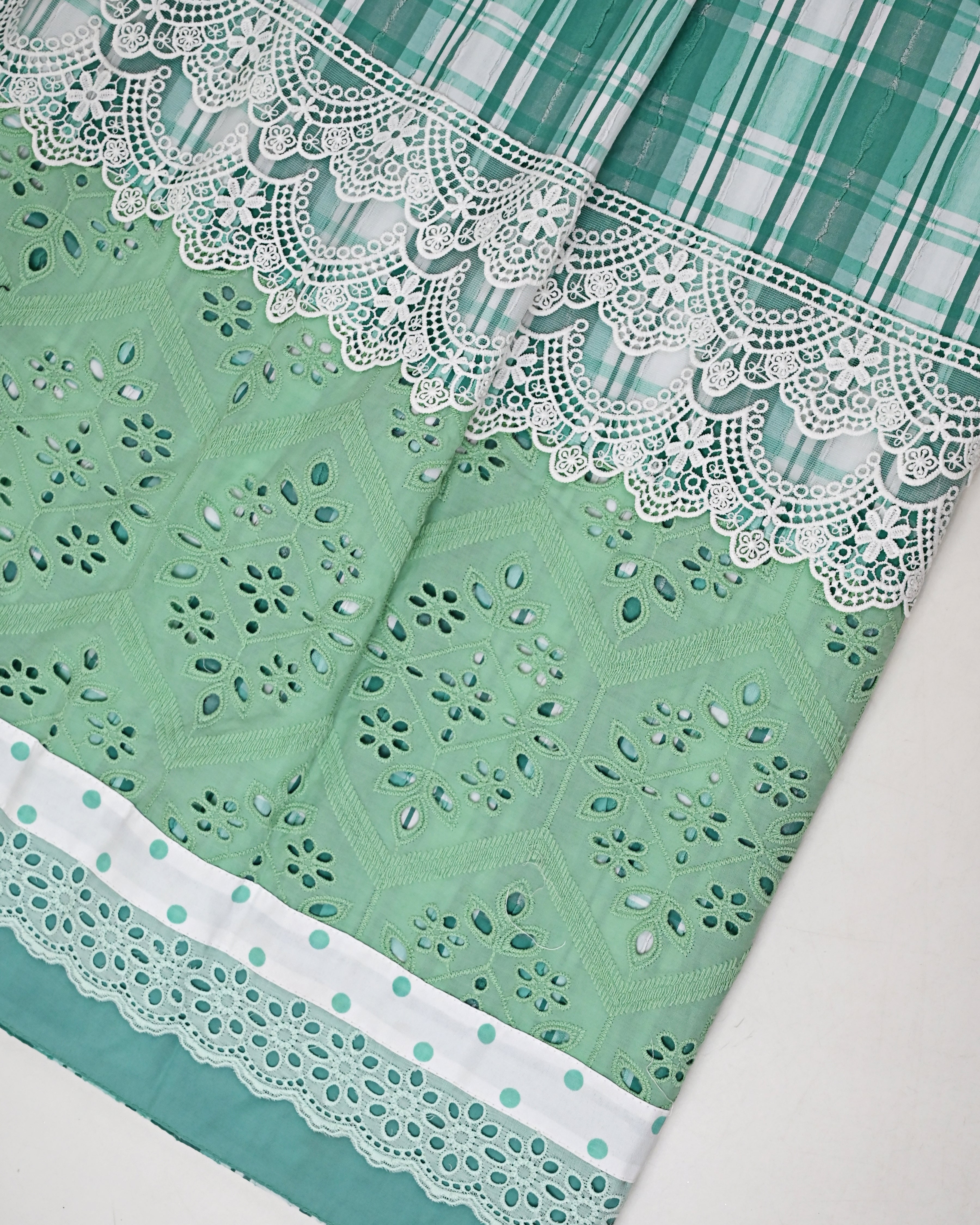 Surf Green Mint Green White Checks Rida With Smart Lace & Hakoba Panel