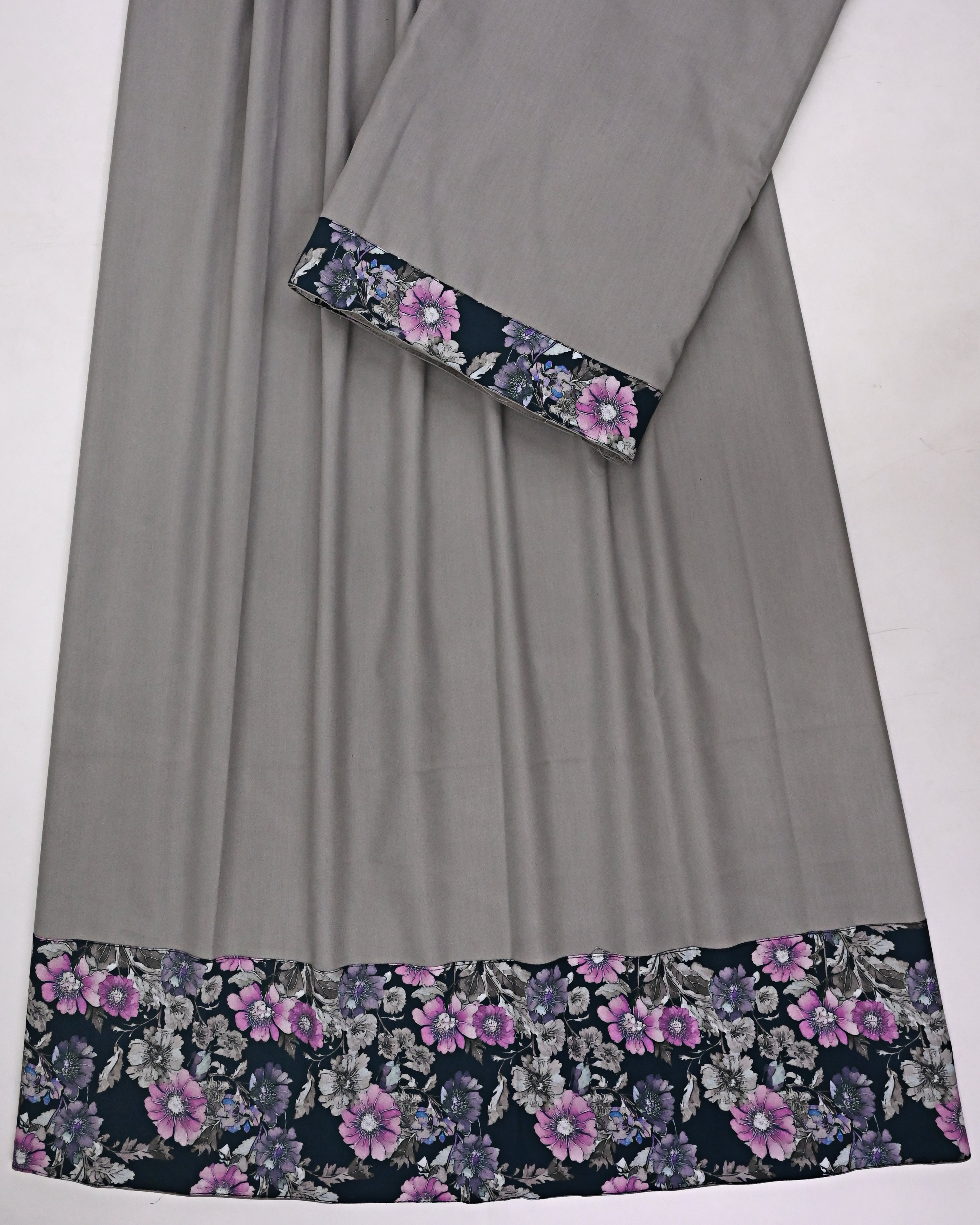 Charcoal Grey Ohbat Rida With Smart Floral Panel