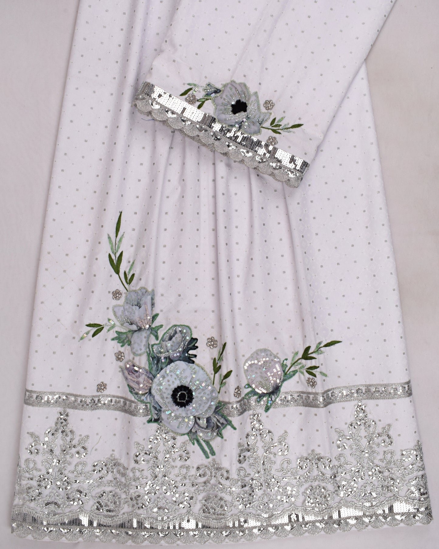 White Rida With Smart Silver Lace & Floral Bunch