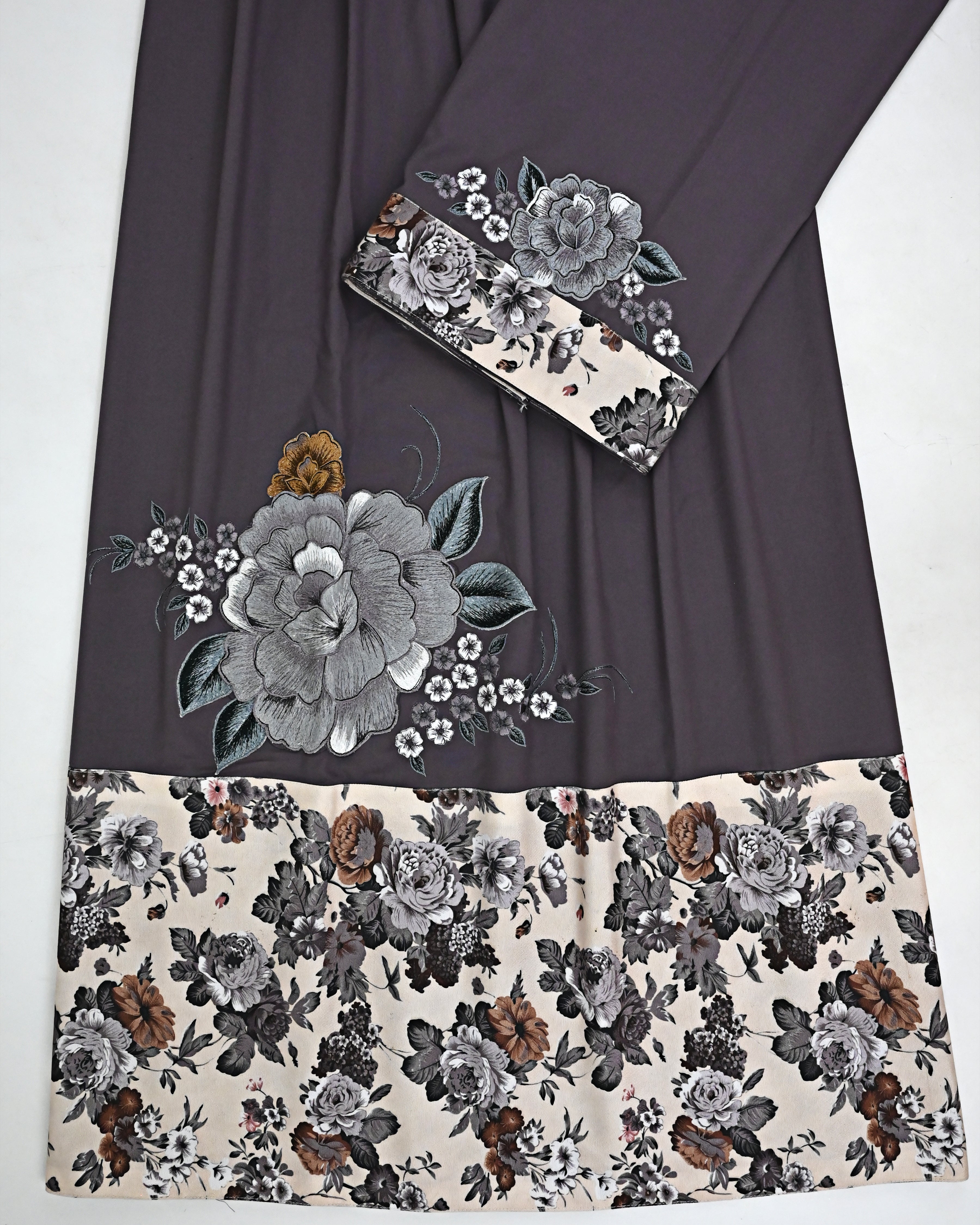 Dark Charcoal Grey Rida With Imported Floral Panel & Beautiful Floral Applique Work