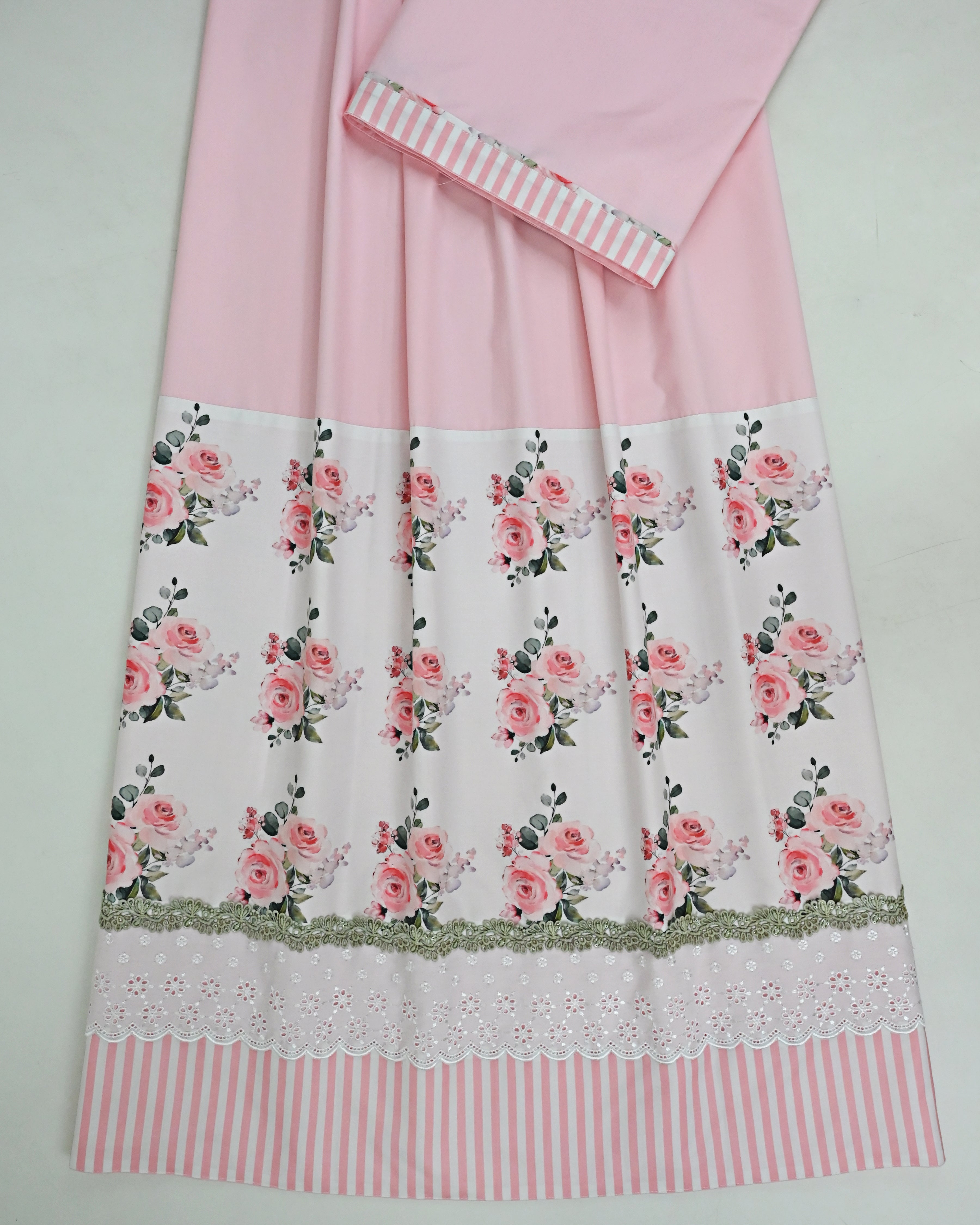 Baby Pink Rida With Smart Floral White Base Panel & Smart Lacing