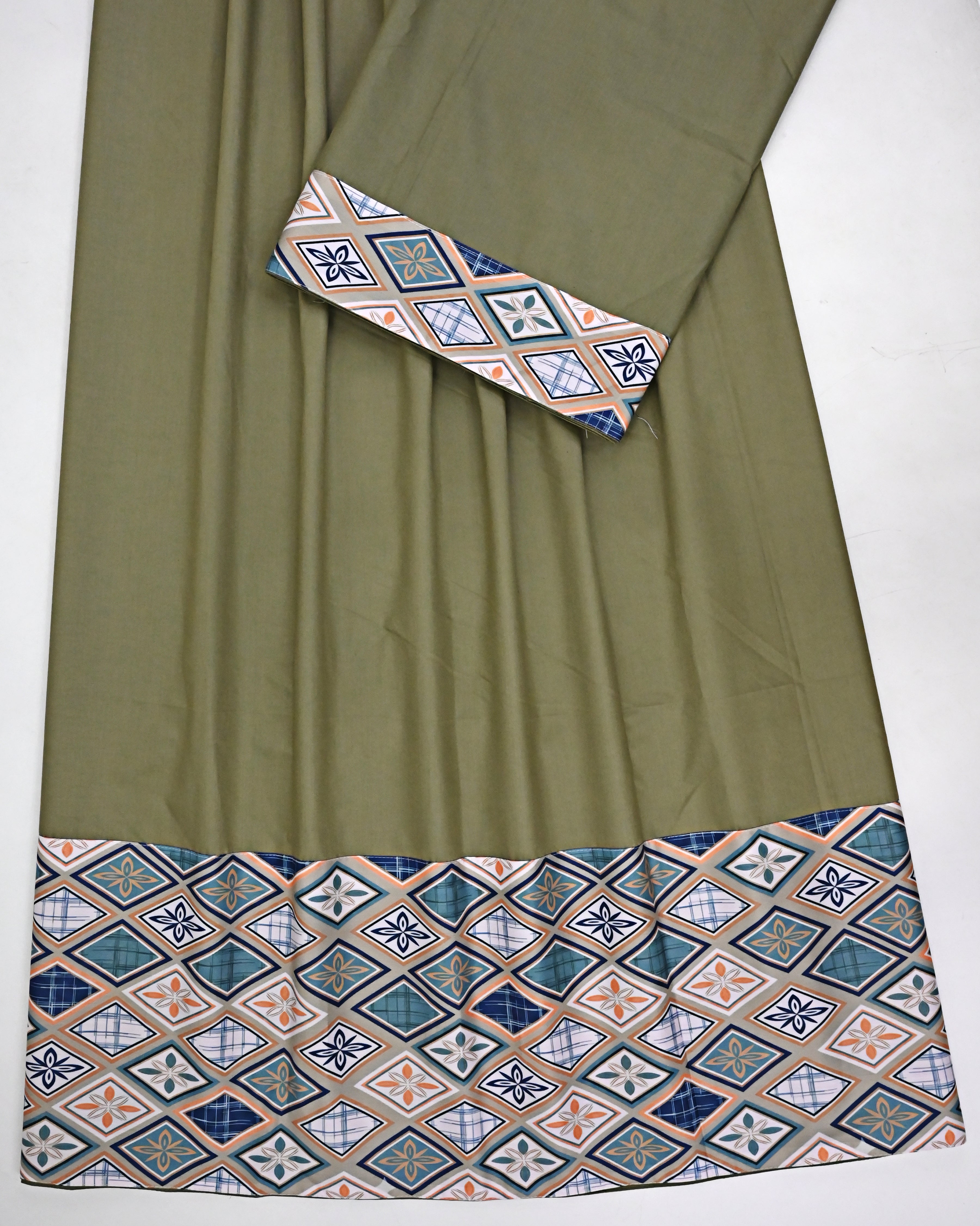 Muted Army Green Ohbat Rida With Smart Geometric Design Panel