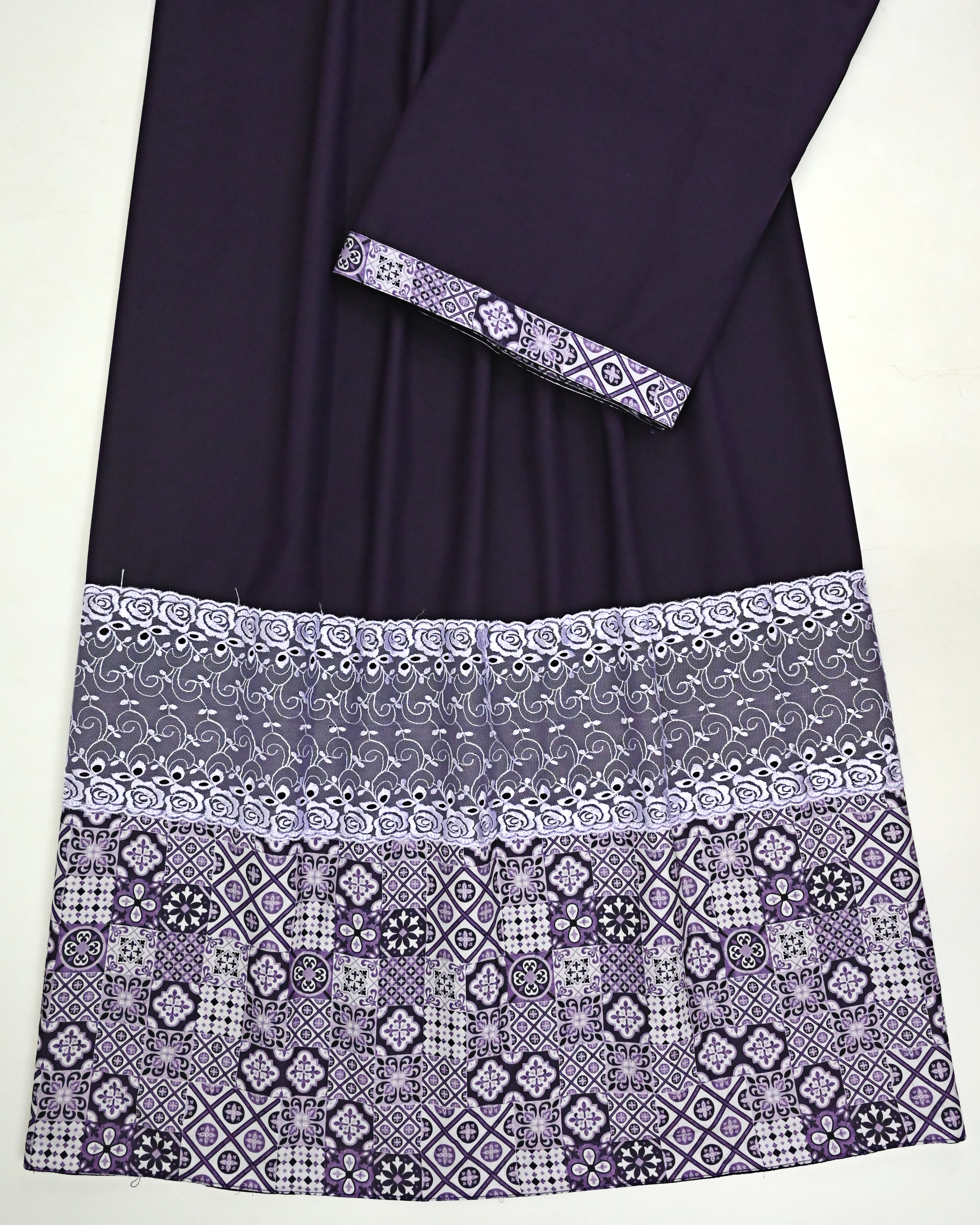 Deep Plum Rida With Smart Floral Lace & Smart Batik Print Panel